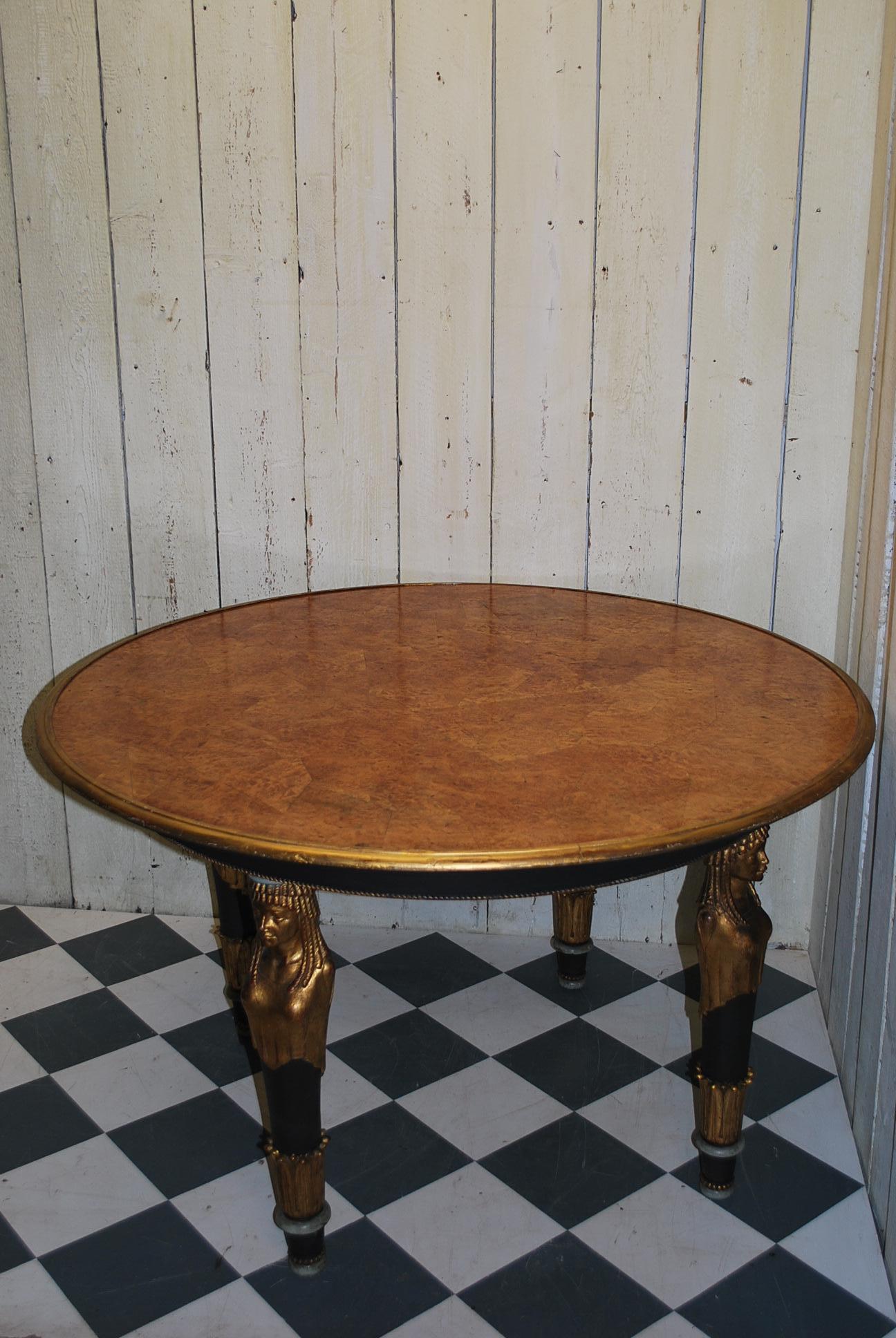 Antique Italian Regency Style Centre Table (Neuägyptisch) im Angebot