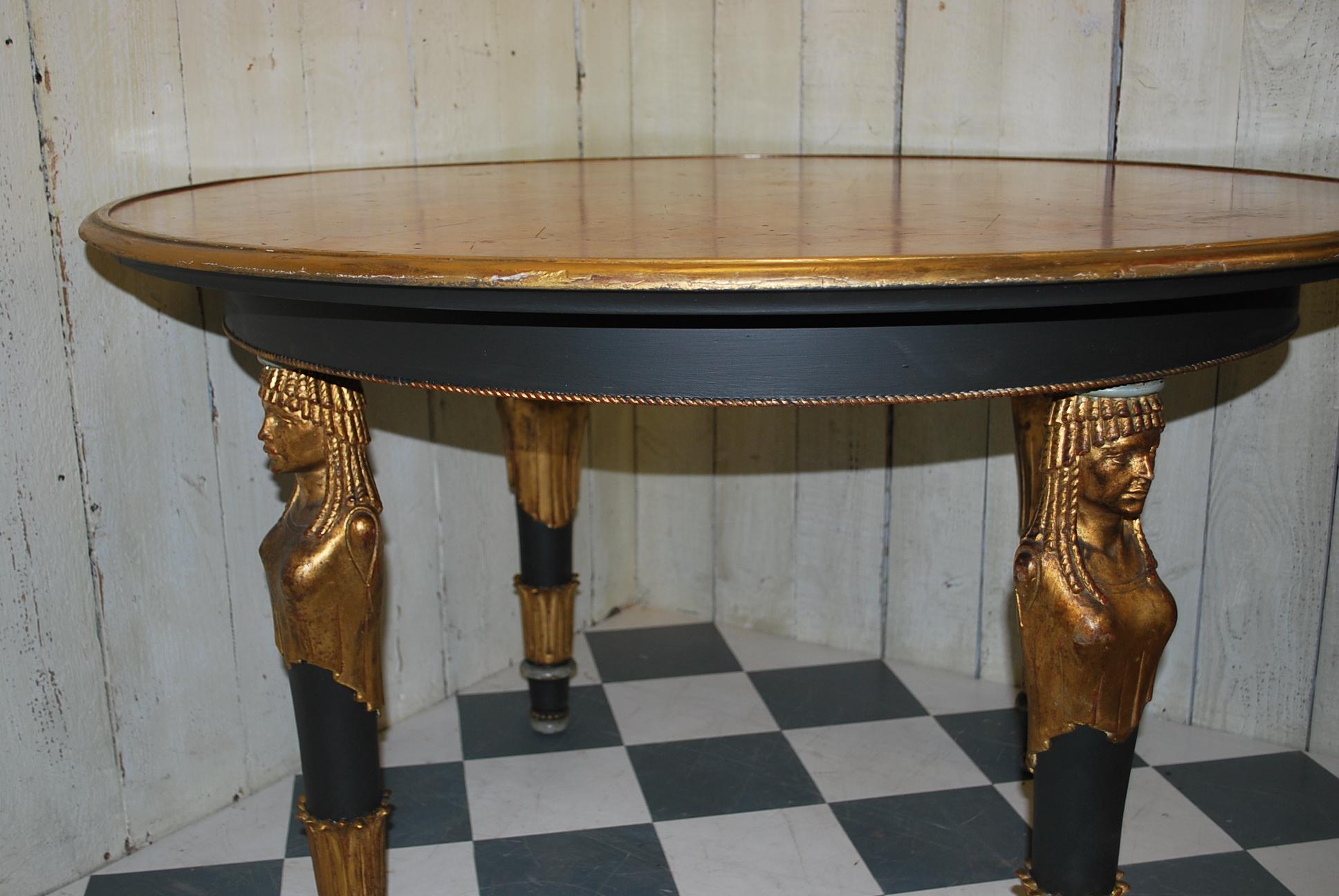 Antique Italian Regency Style Centre Table (Italienisch) im Angebot