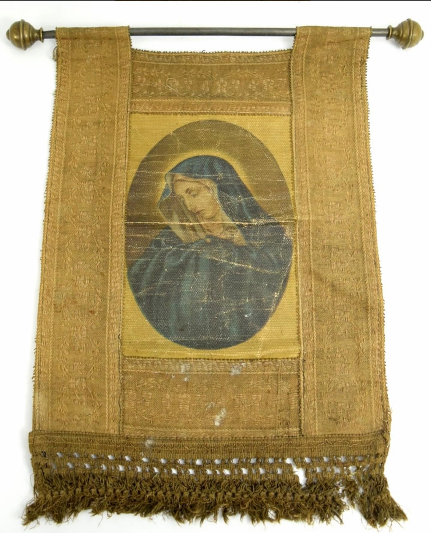 Metallo Antico stendardo religioso italiano Maria Addolorata Oleografo Arazzo da parete in vendita