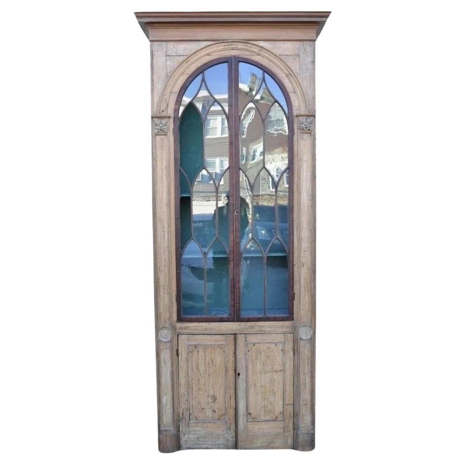Antique Italian Renaissance 109" Tall Carved Wood Gothic Cupboard Hutch Cabinet en vente