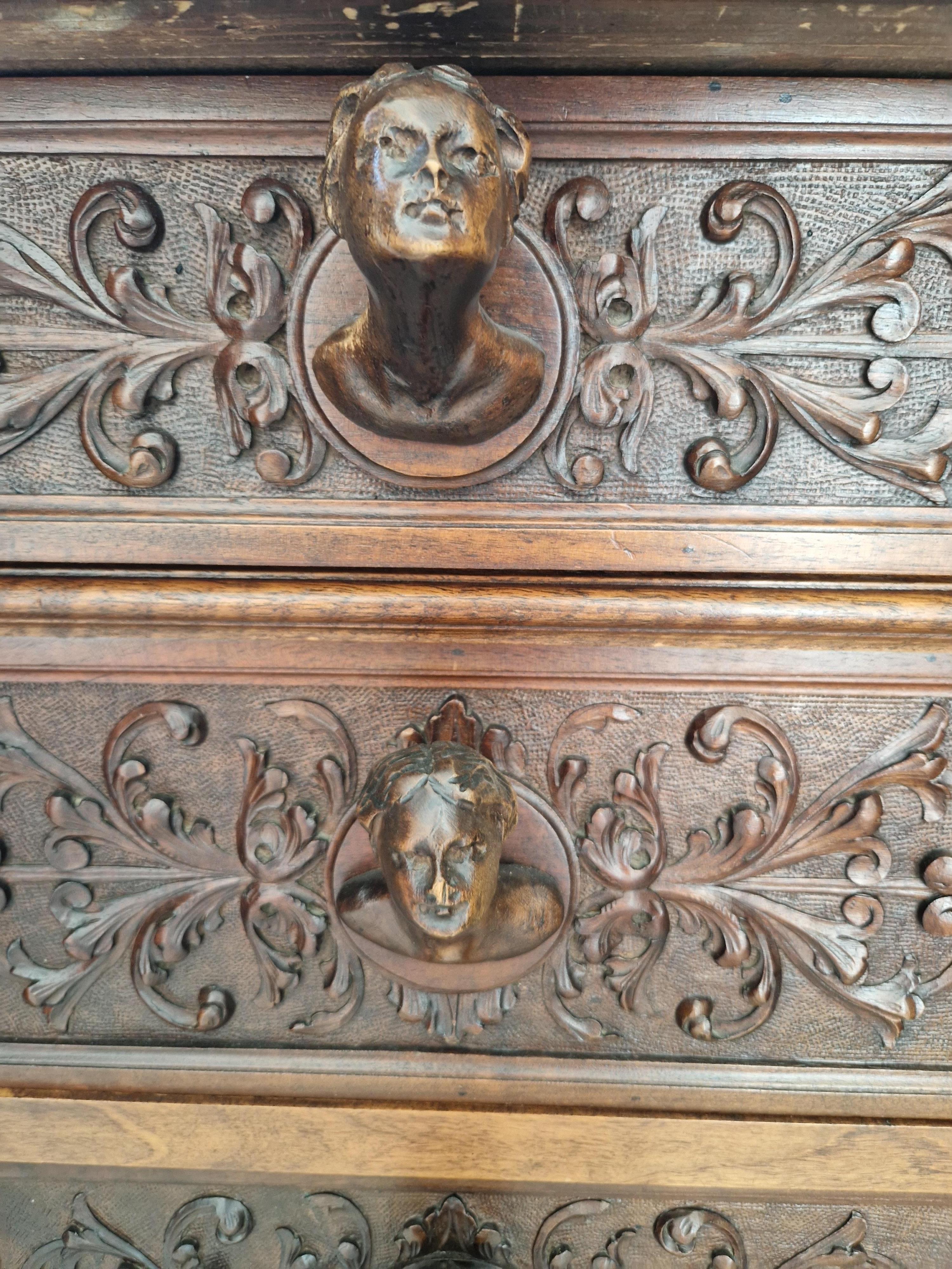 Ancien ensemble de chambre à coucher Bambocci de la Renaissance italienne avec lit king size en vente 12