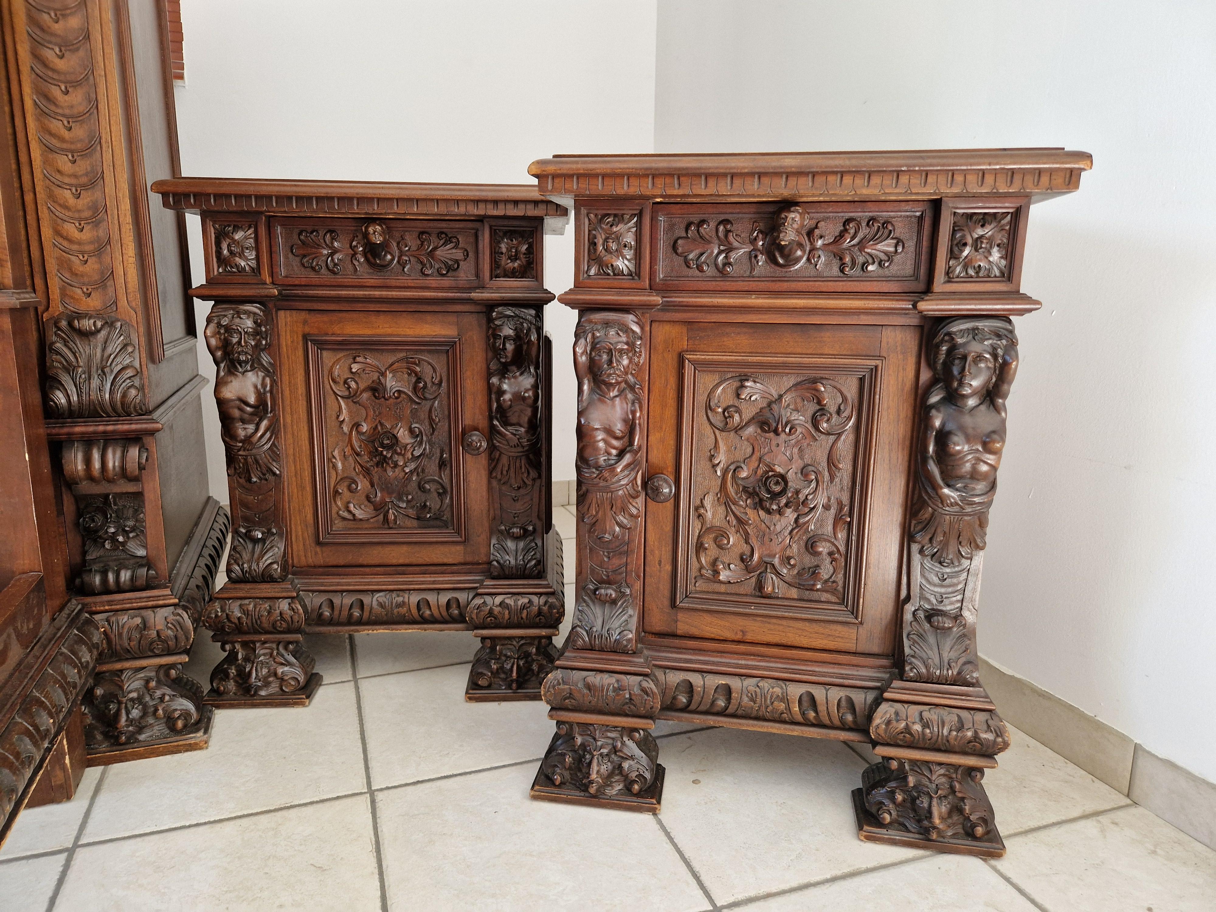 Ancien ensemble de chambre à coucher Bambocci de la Renaissance italienne avec lit king size en vente 2