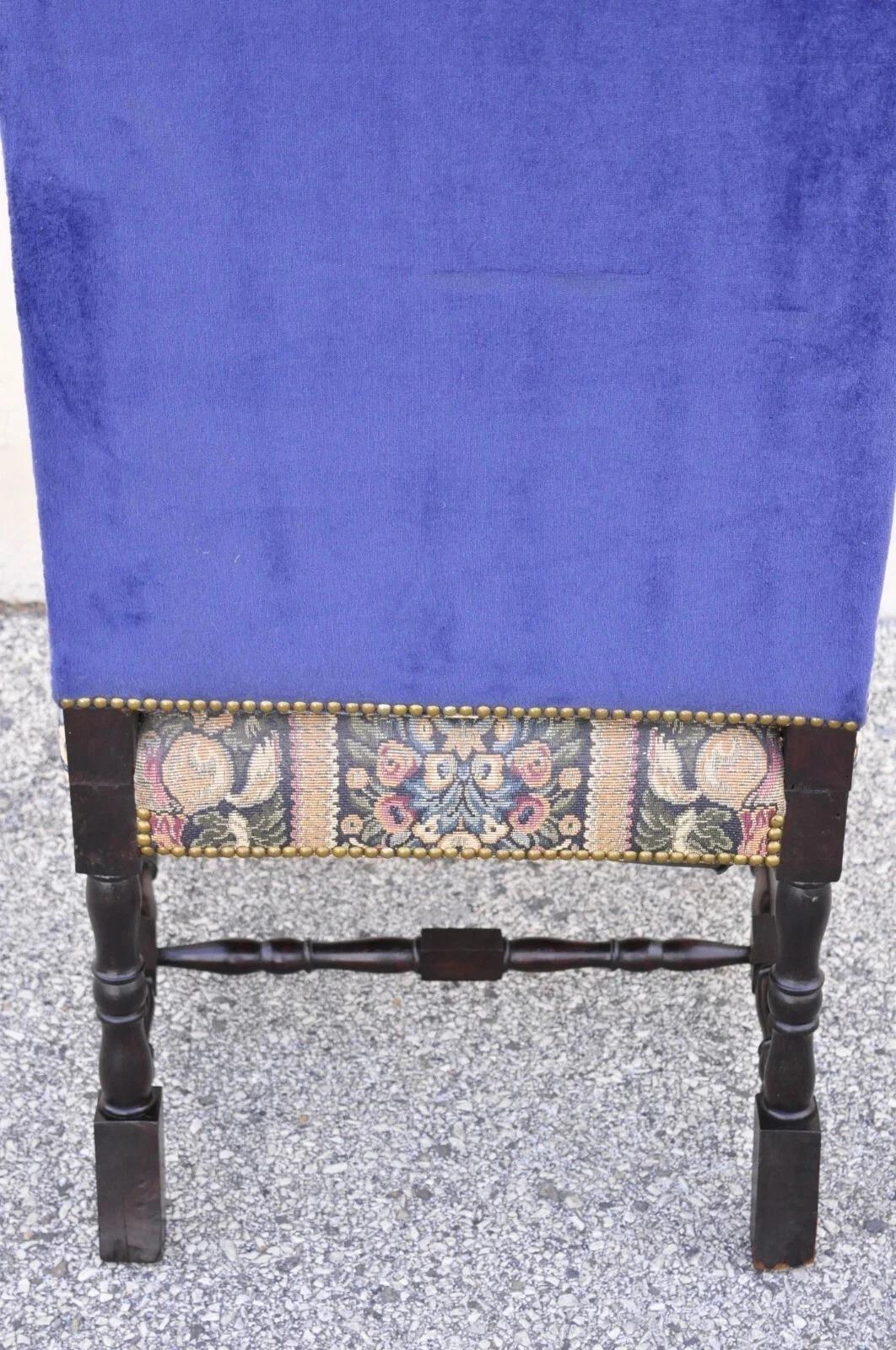 Ancienne chaise à accoudoirs en noyer sculpté et tapisserie Renaissance baroque italienne en vente 5
