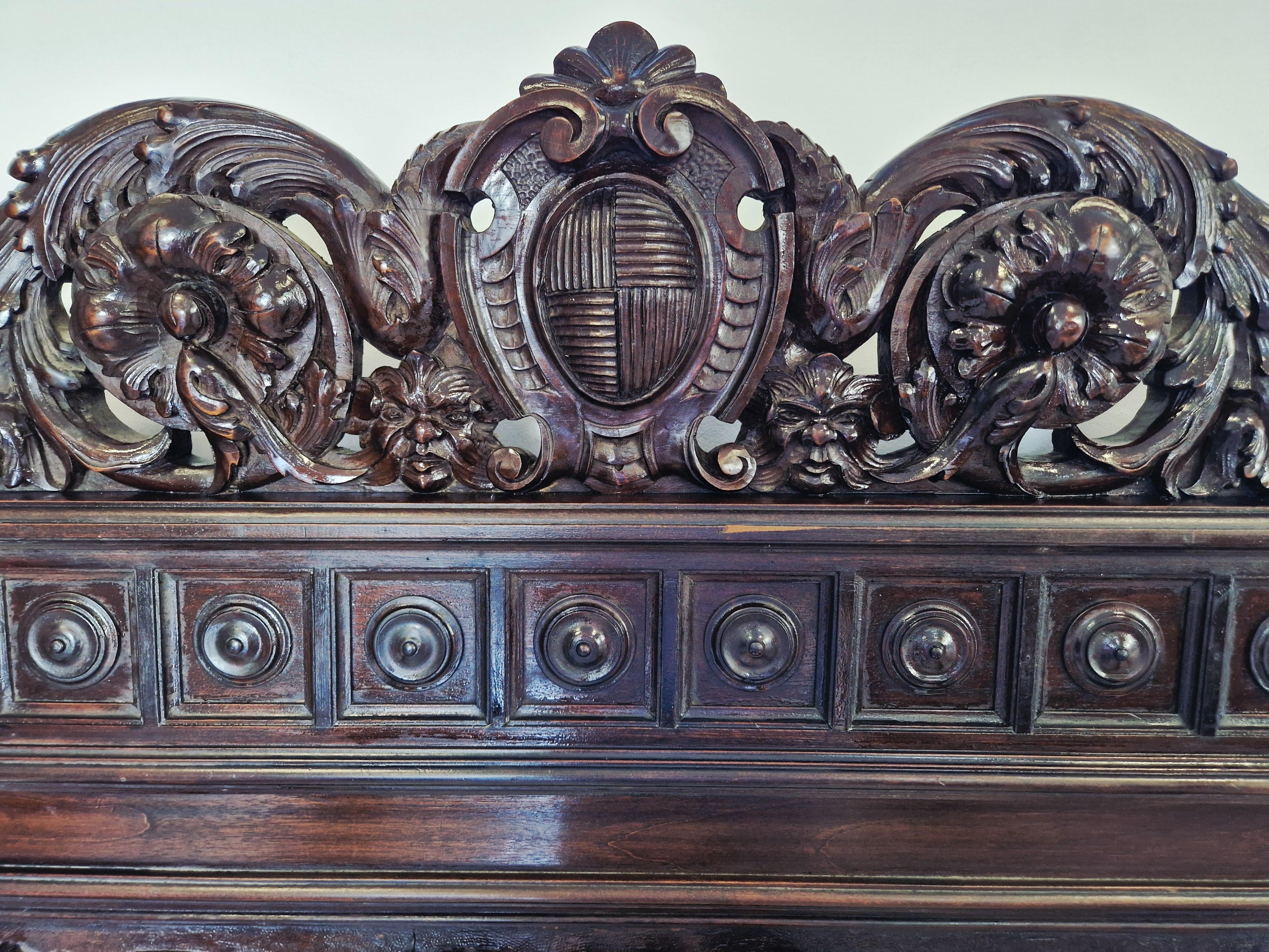 Lit antique de la Renaissance italienne en vente 5