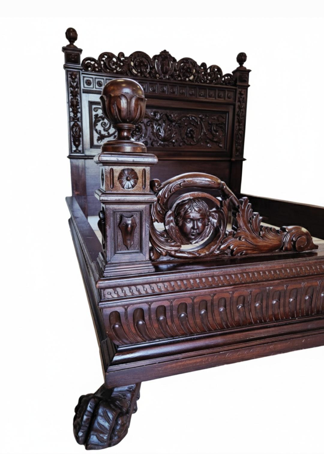 Lit antique de la Renaissance italienne en vente 7