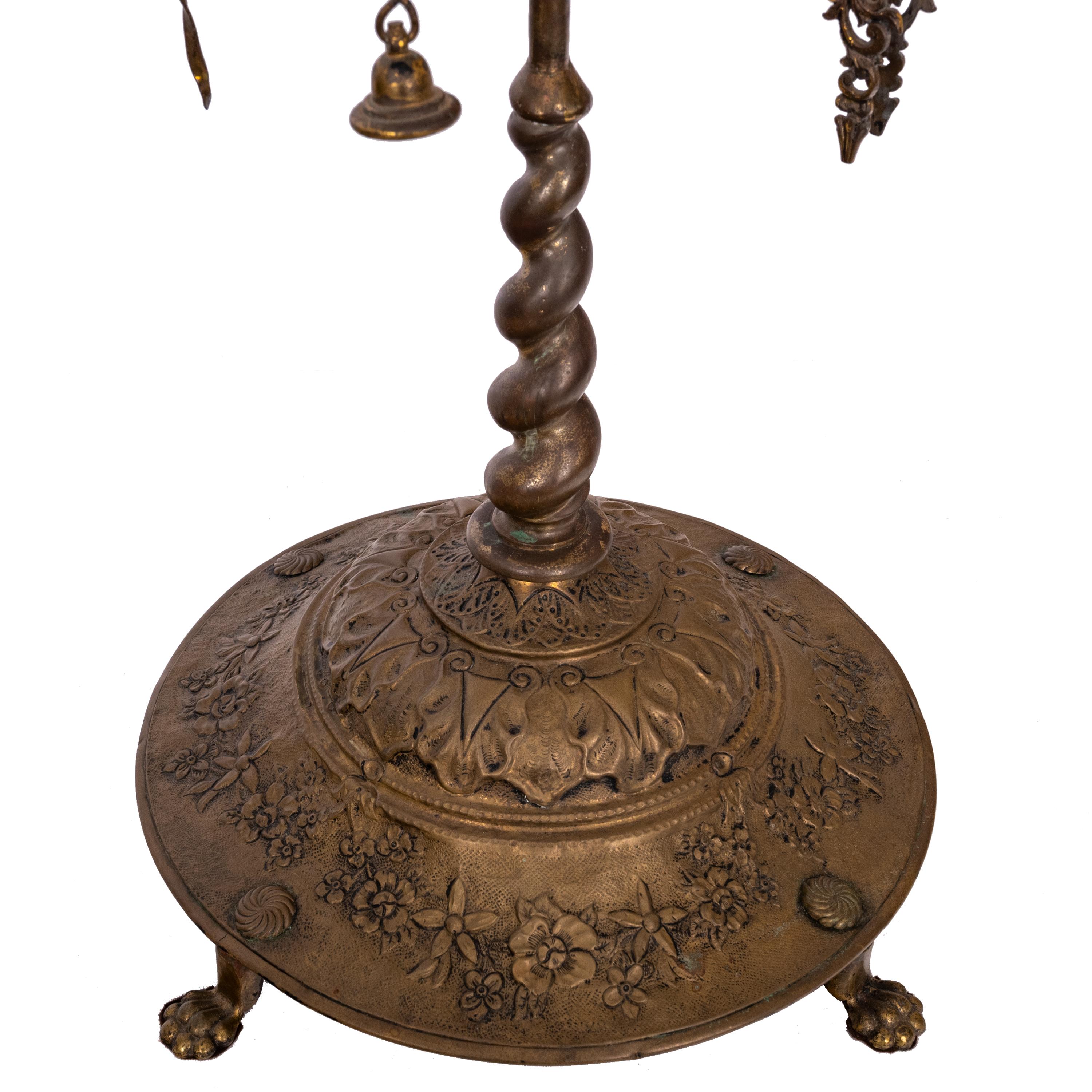 Repoussé Antique Italian Renaissance Brass Lucerne Florentine Chatelaine Oil Lamp 1880 For Sale