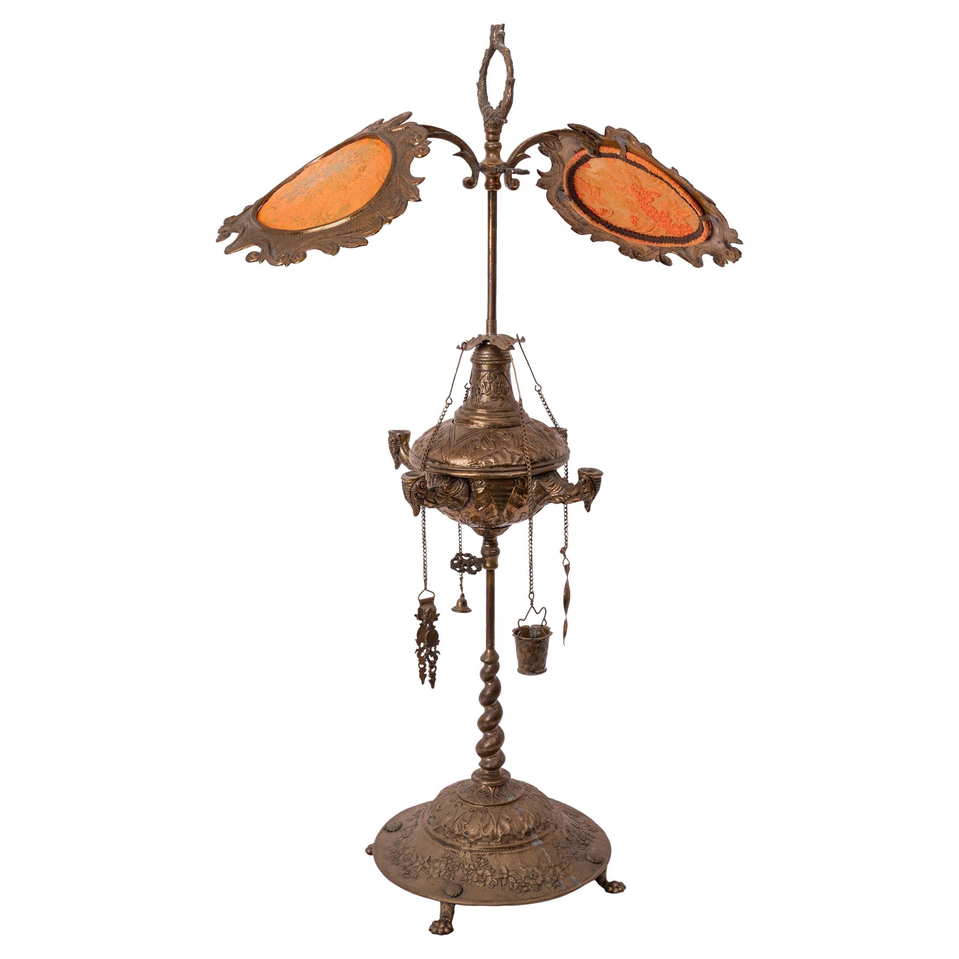 Antique Italian Renaissance Brass Lucerne Florentine Chatelaine Oil Lamp 1880 For Sale