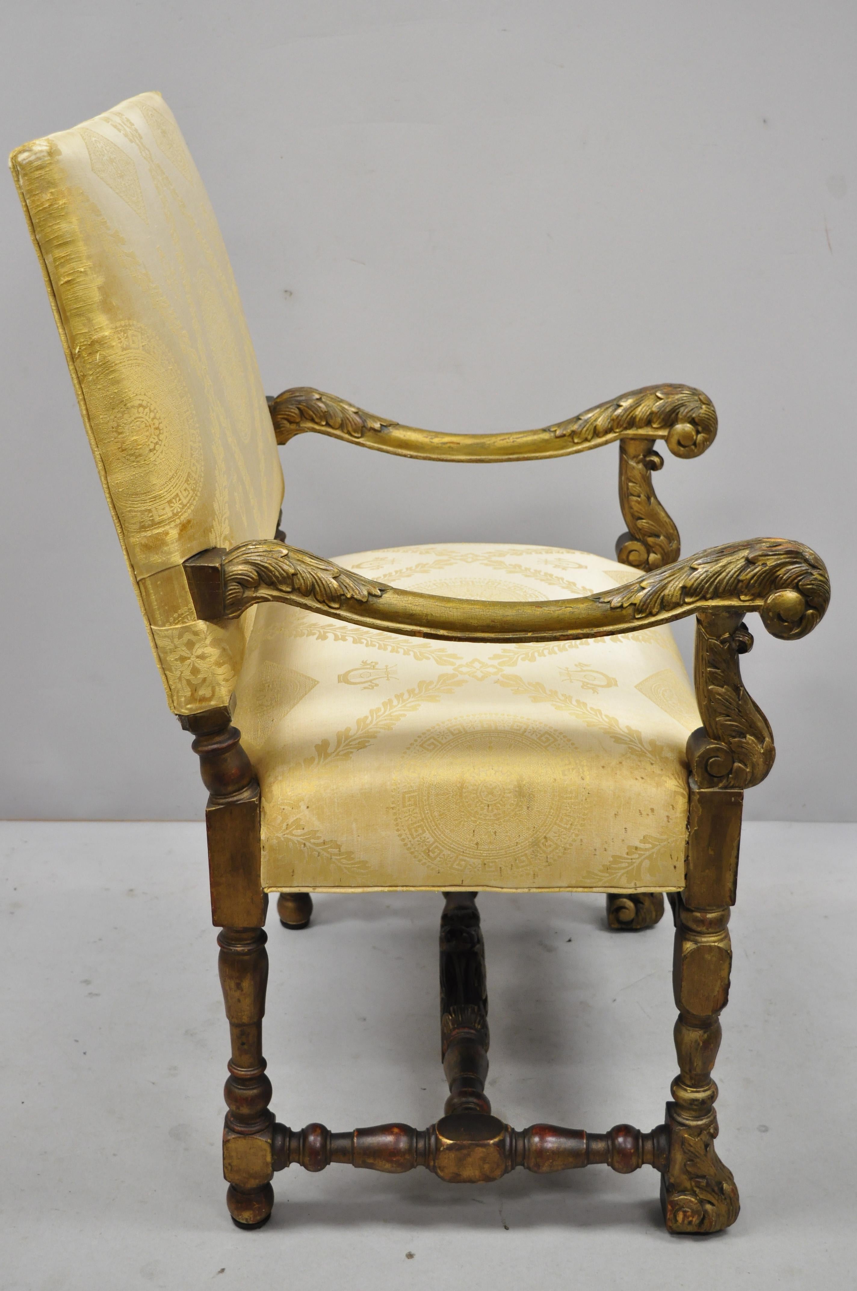 Fauteuil ancien de style jacobéen de la Renaissance italienne en noyer sculpté en vente 7