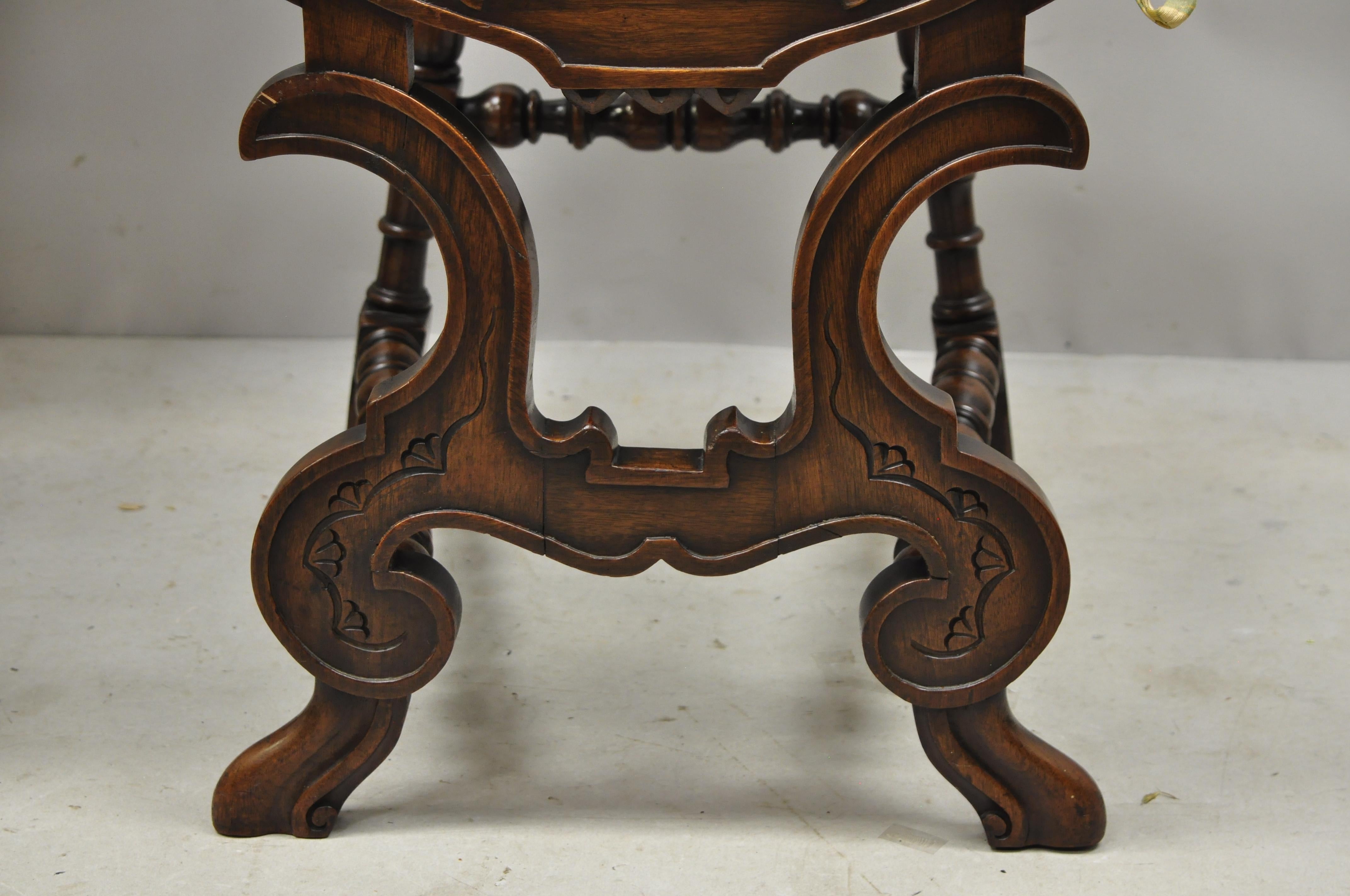 Antique Italian Renaissance Carved Walnut Savonarola Throne Armchairs, a Pair In Good Condition For Sale In Philadelphia, PA