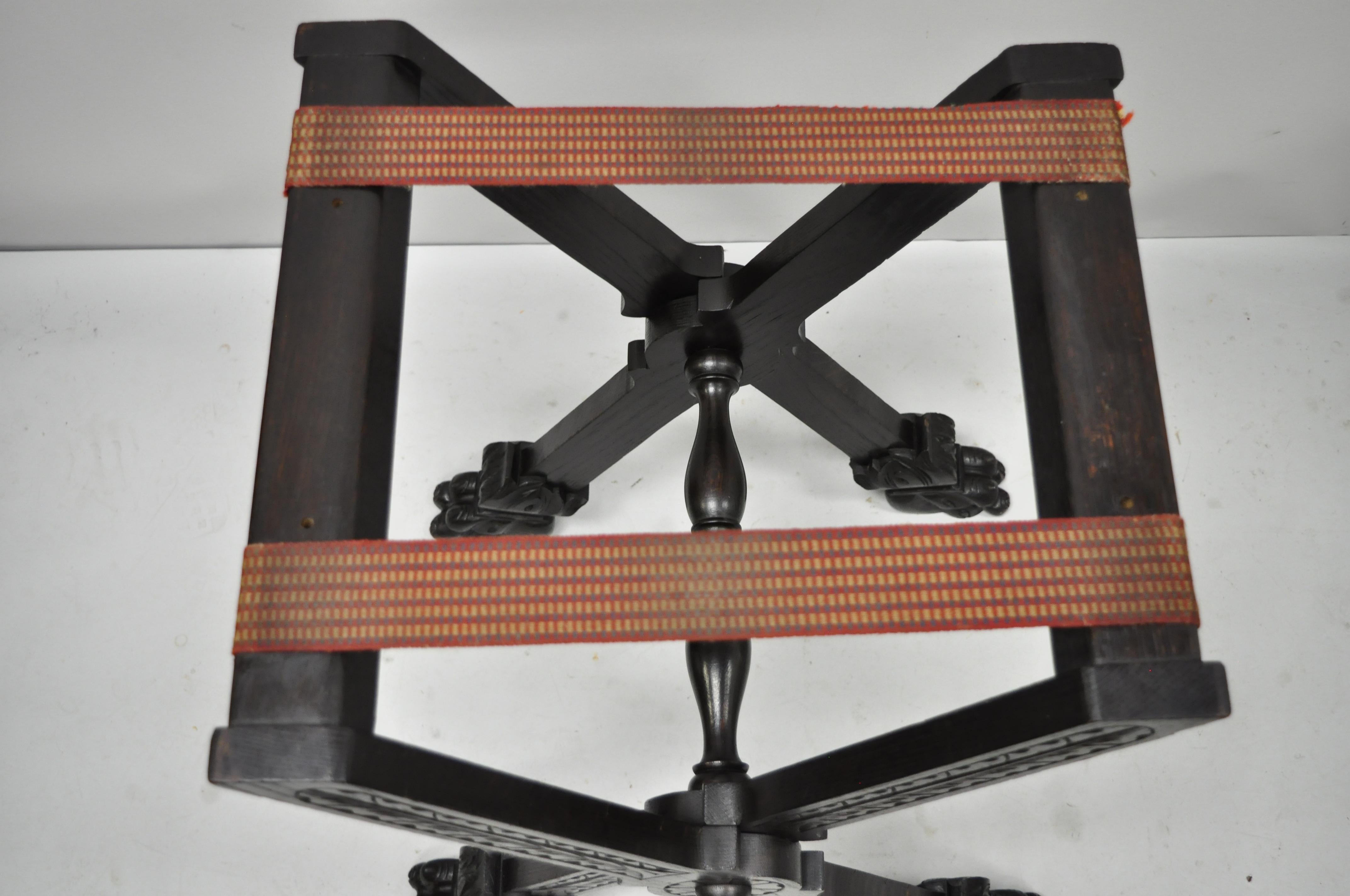 Antique Italian Renaissance Carved Walnut Tray Table Bar Folding Lion Paw Feet For Sale 5