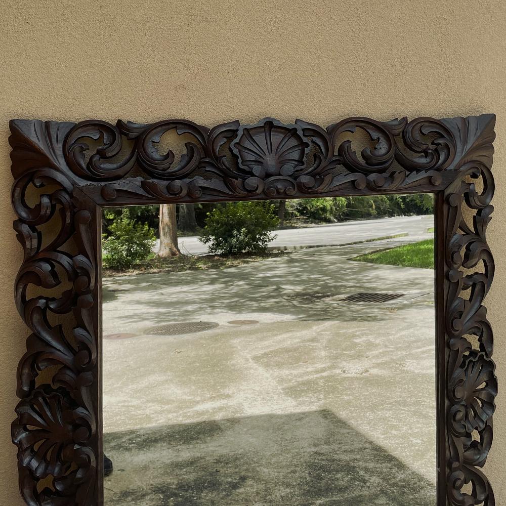 Miroir ancien en bois sculpté de la Renaissance italienne Bon état - En vente à Dallas, TX