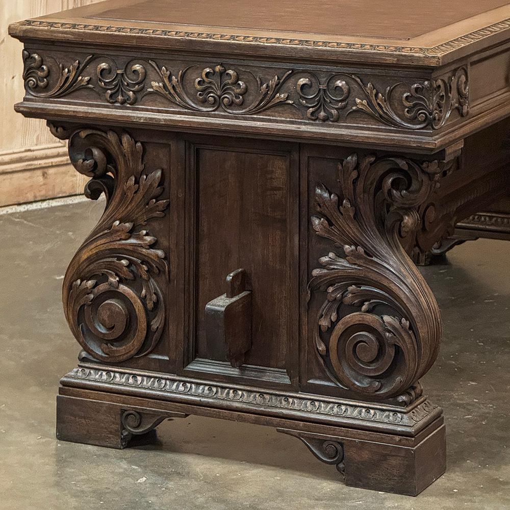 Antique Italian Renaissance Executive Desk with Faux Leather For Sale 7
