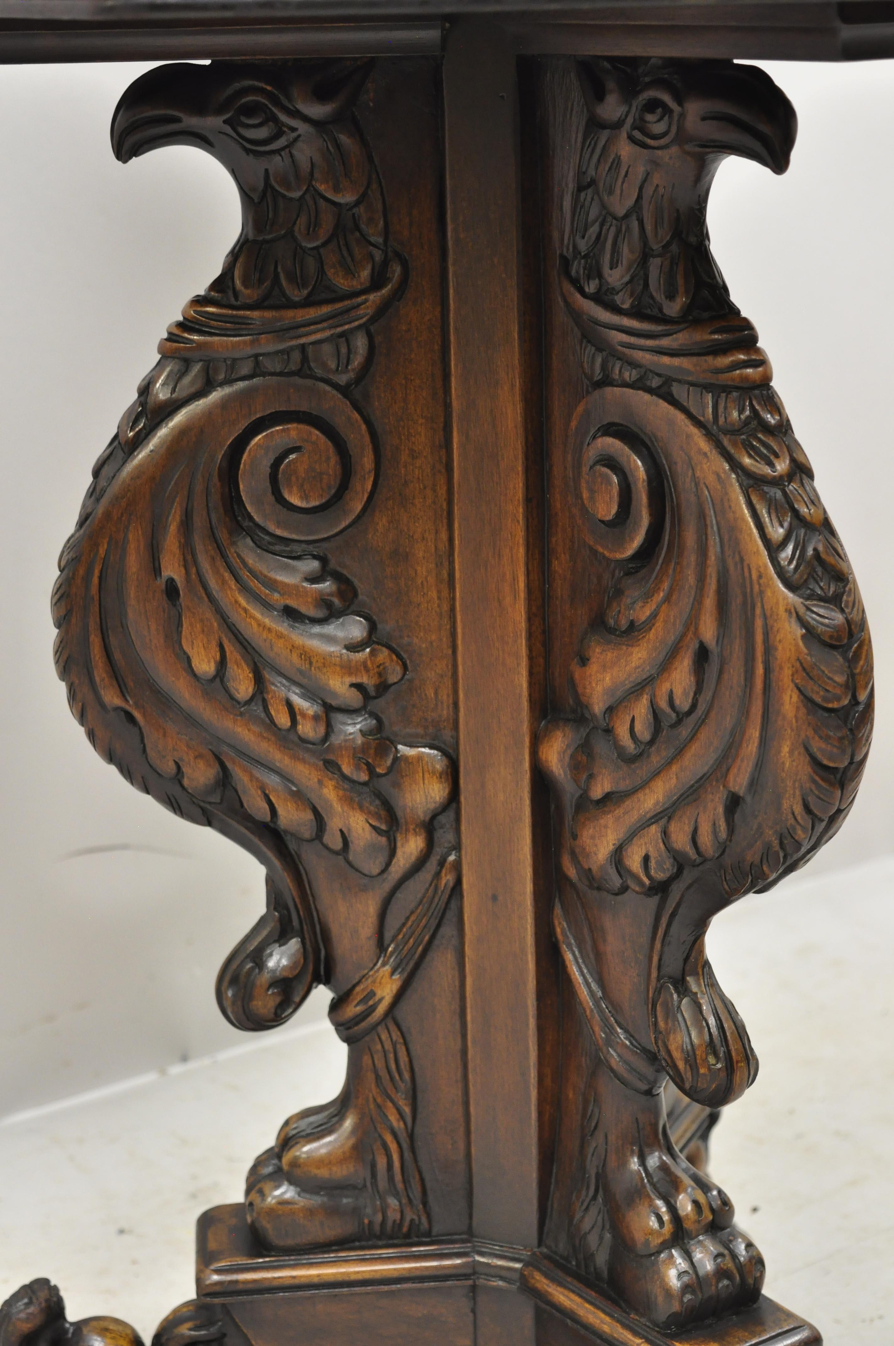 Antique Italian Renaissance Griffin Carved Walnut Pedestal Base Occasional Table In Good Condition In Philadelphia, PA