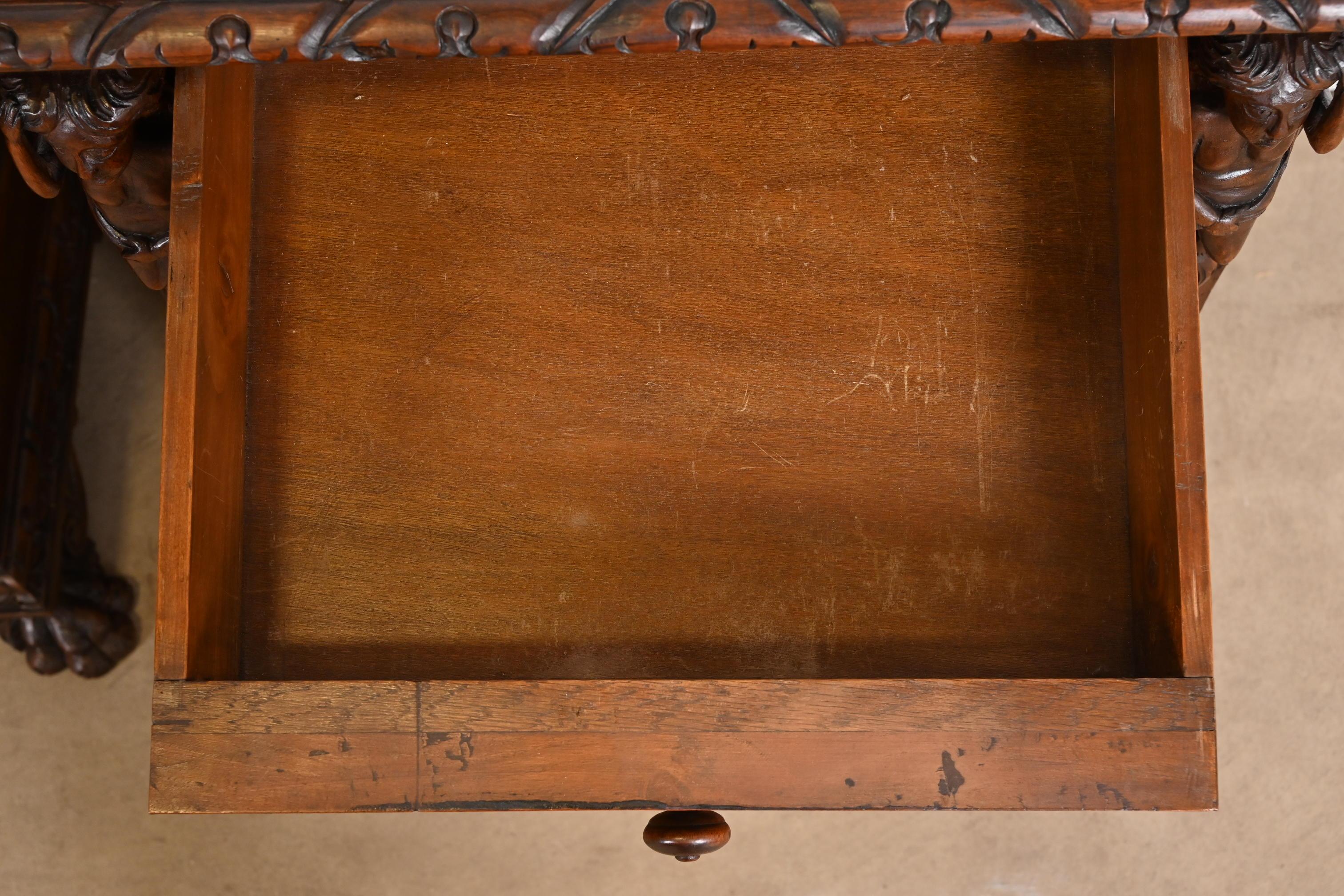 Antique Italian Renaissance Revival Carved Walnut and Burl Wood Bedside Chests For Sale 2
