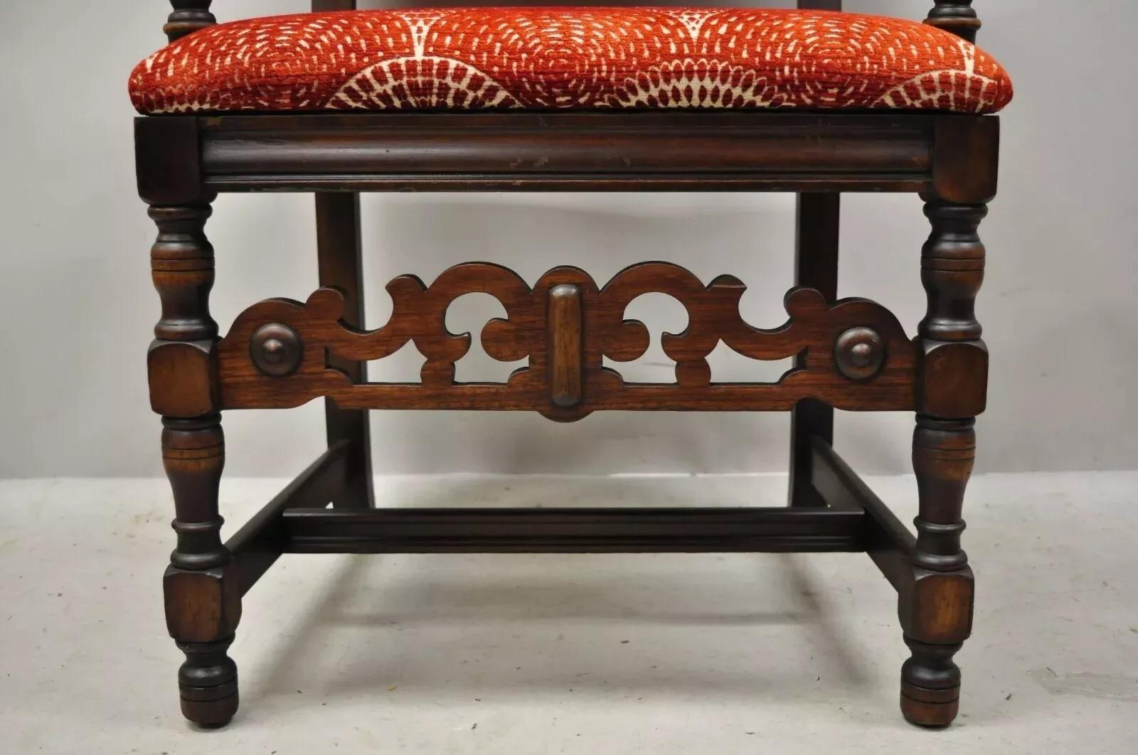 Antiguo Renacimiento Italiano Nogal Tallado Trono Capitanes Sillón Rojo en Bueno estado para la venta en Philadelphia, PA