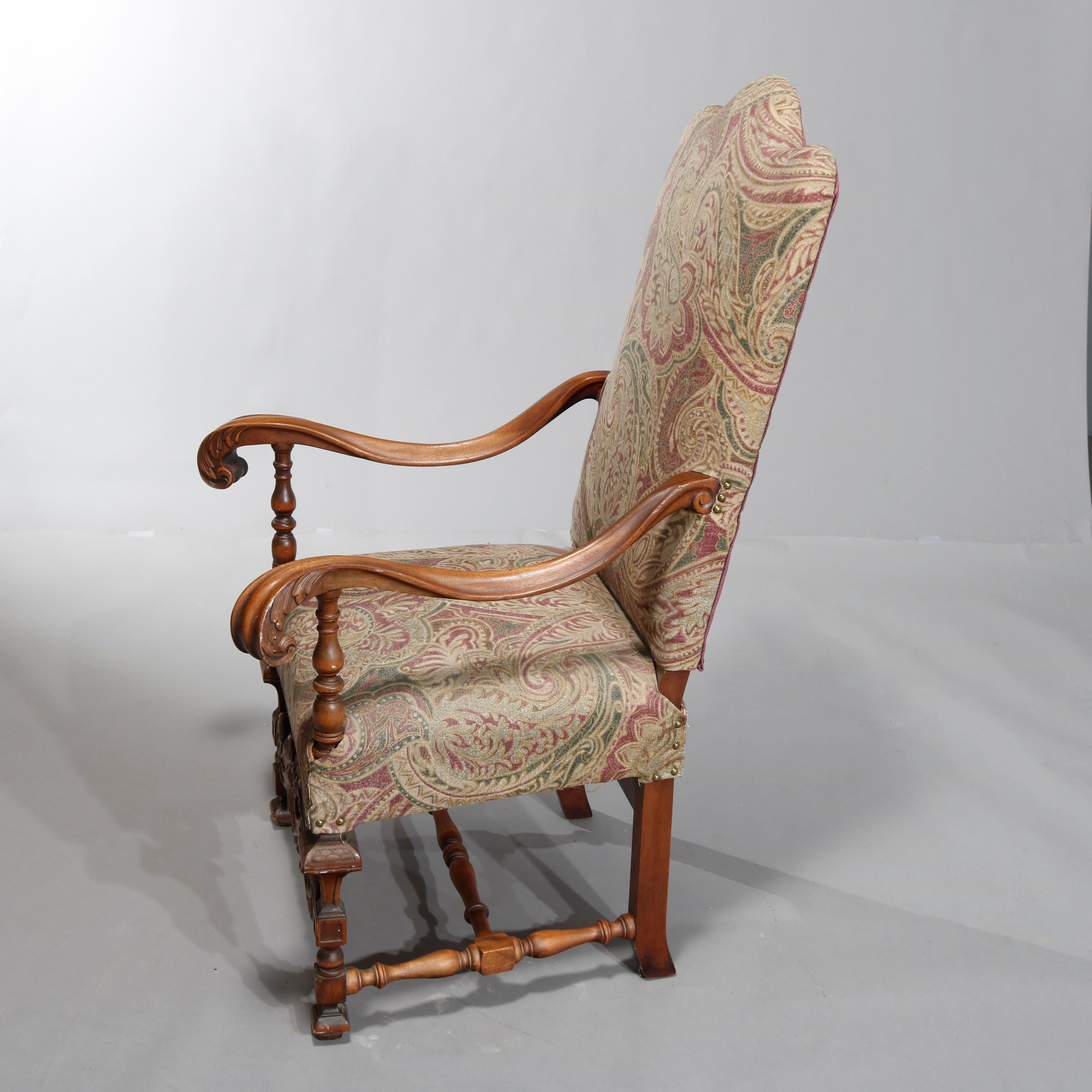 Ancienne chaise trône italienne de style néo-Renaissance en noyer sculpté, vers 1900 Bon état - En vente à Big Flats, NY