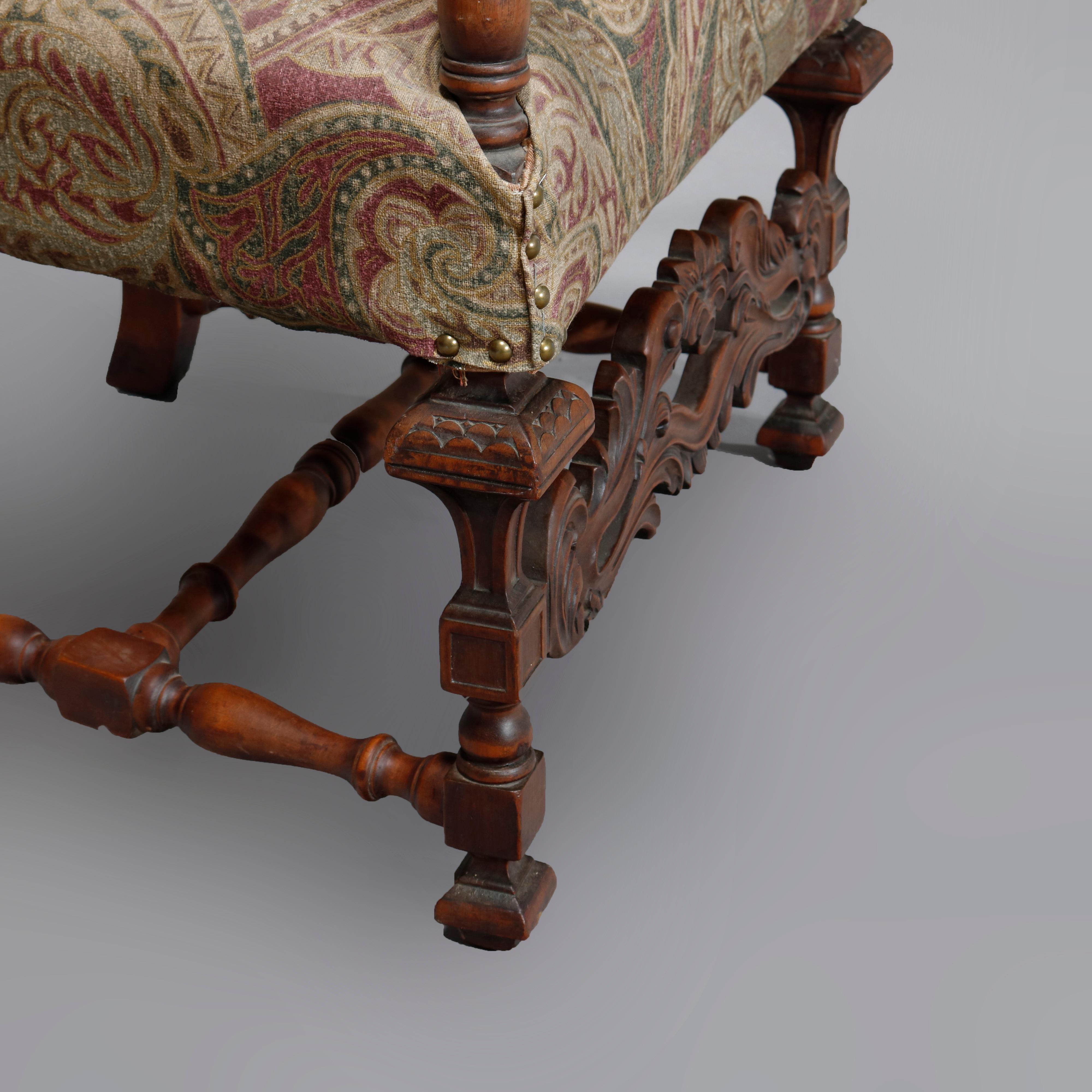 Ancienne chaise trône italienne de style néo-Renaissance en noyer sculpté, vers 1900 en vente 1