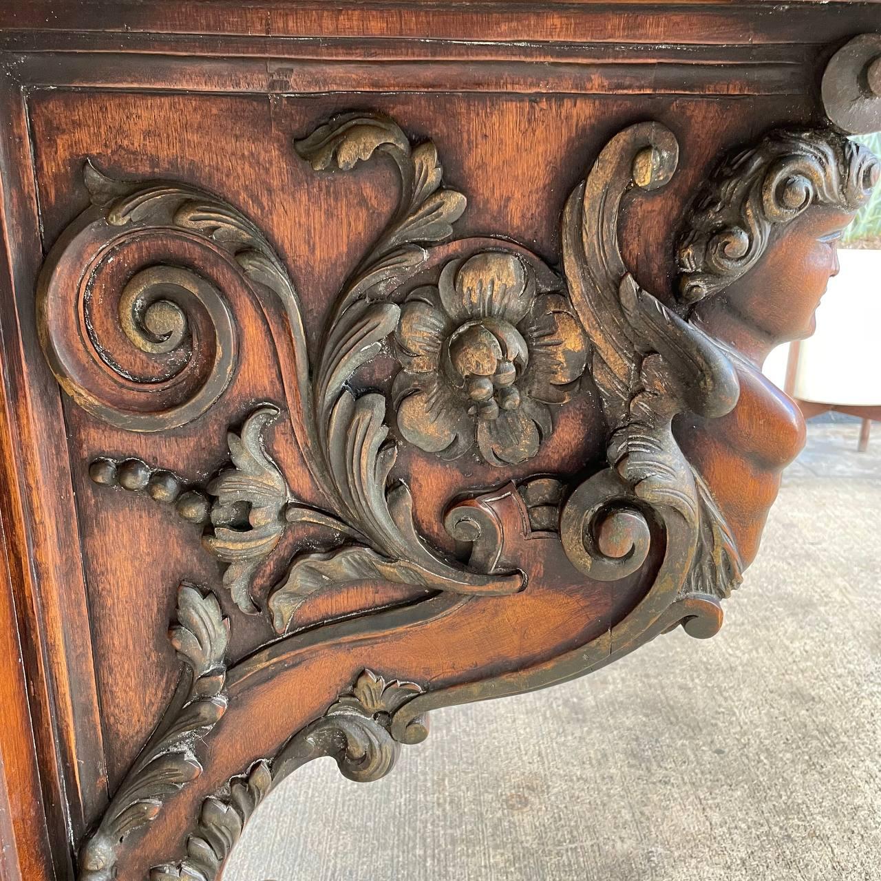 Antique Italian Renaissance Style Carved Walnut Dining Table For Sale 7