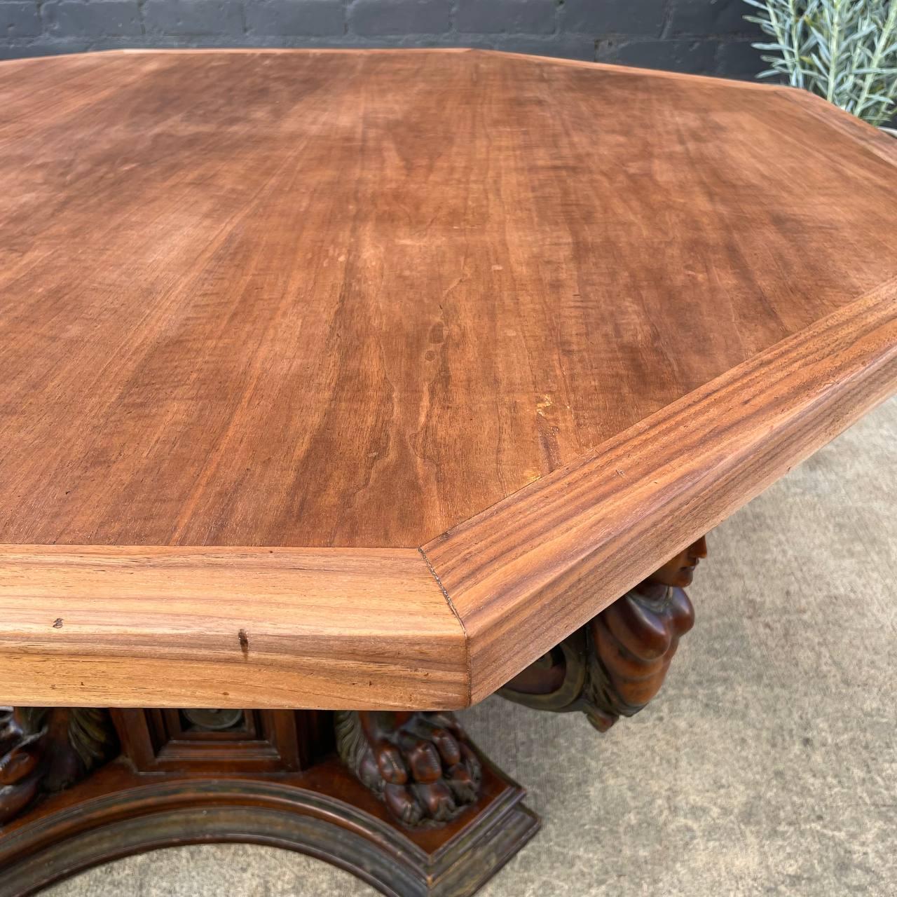 Antique Italian Renaissance Style Carved Walnut Dining Table For Sale 1