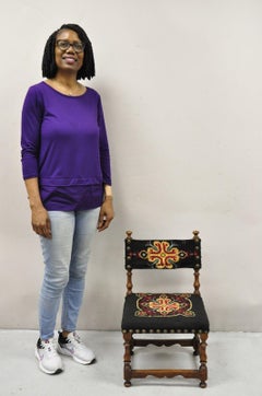 Antiguo Renacimiento Italiano Tallado Tapiz de Nogal Pequeña Silla Lateral Infantil