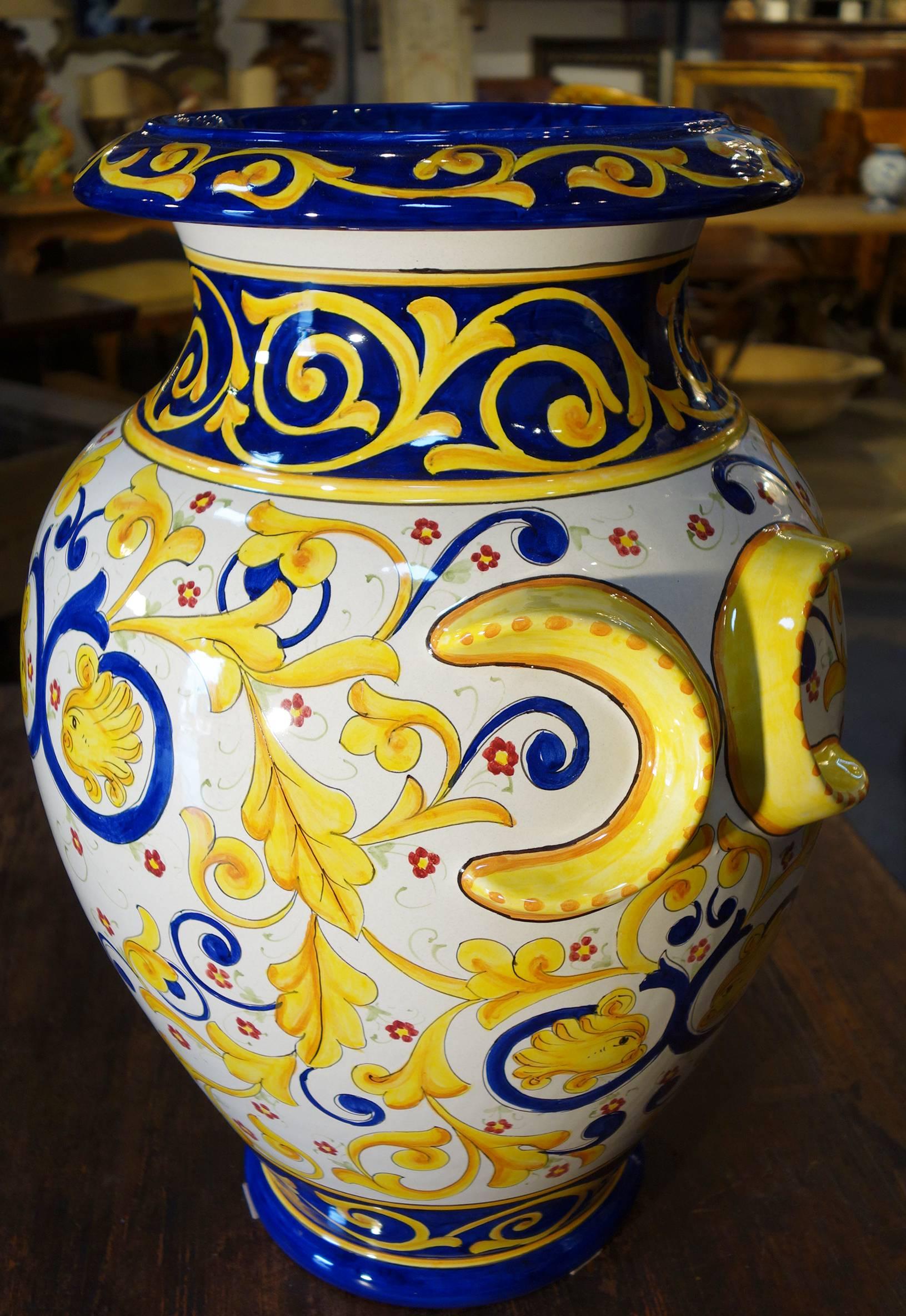 Contemporary Antique Italian Reproduction Deruta Hand Painted Majolica Orci Vase For Sale
