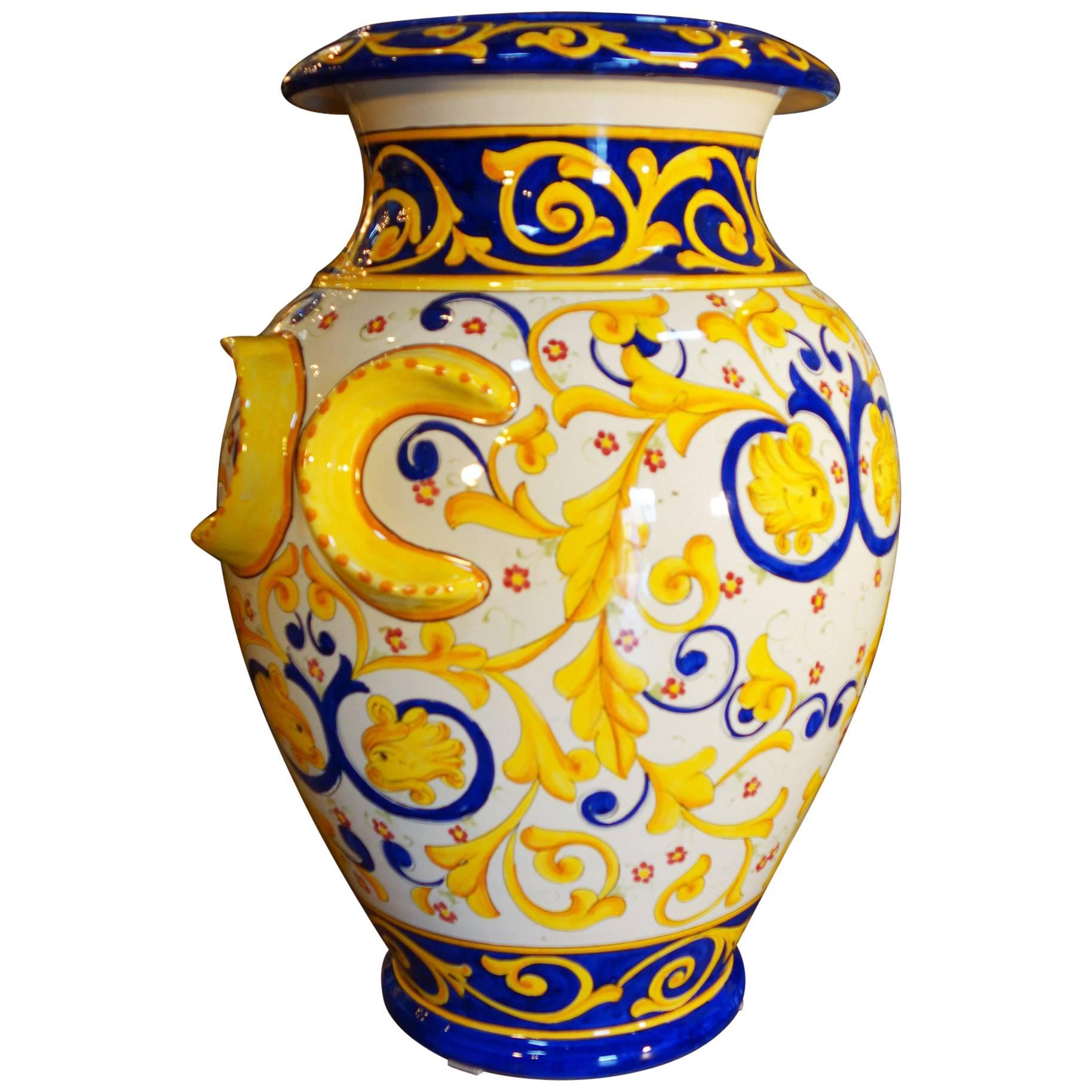 Vase de reproduction italien ancien en majolique peint à la main Deruta Orci