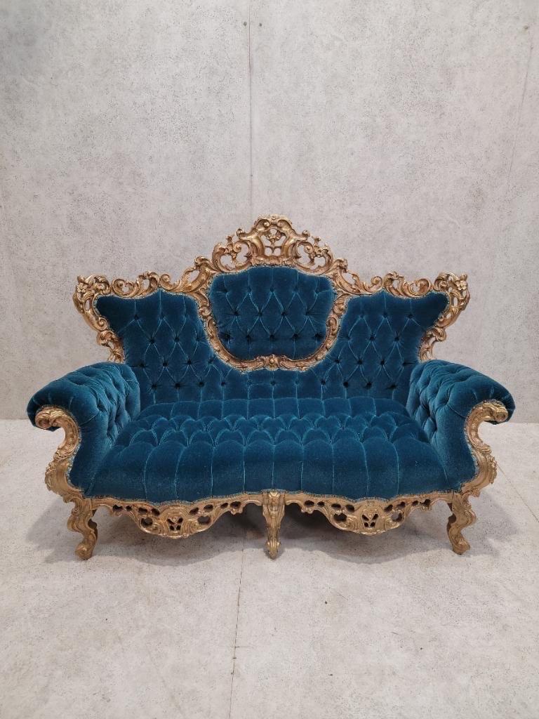 20th Century Antique Italian Rococo Carved Tufted Wedding Sofa Newly Upholstered in Mohair For Sale