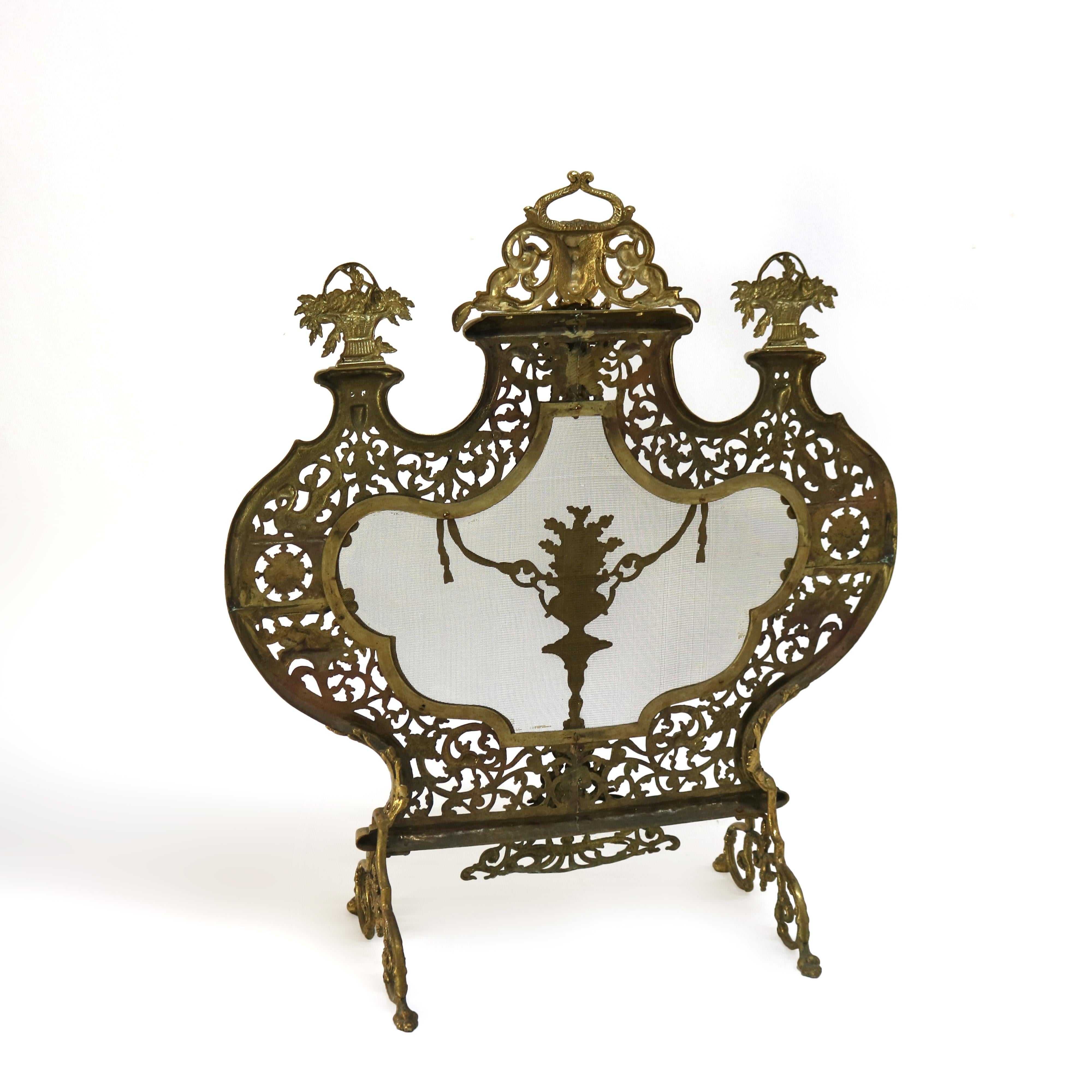 Antigua pantalla de chimenea rococó italiana de bronce dorado Panier de Fleurs C1900 6