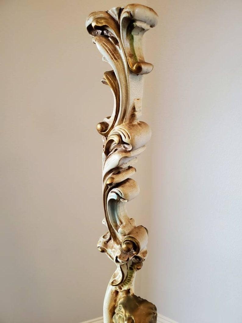 Antique Italian Rococo Venetian Carved Column Stand In Good Condition For Sale In Forney, TX