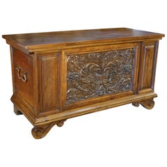 Antique Italian Rustic Renaissance Style Carved Inlay Walnut Trunk circa 1800