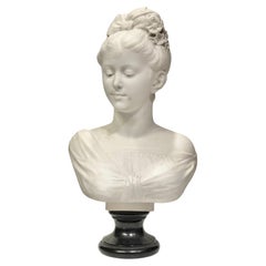 Ancienne sculpture en buste de jeune femme en marbre blanc de l'école italienne