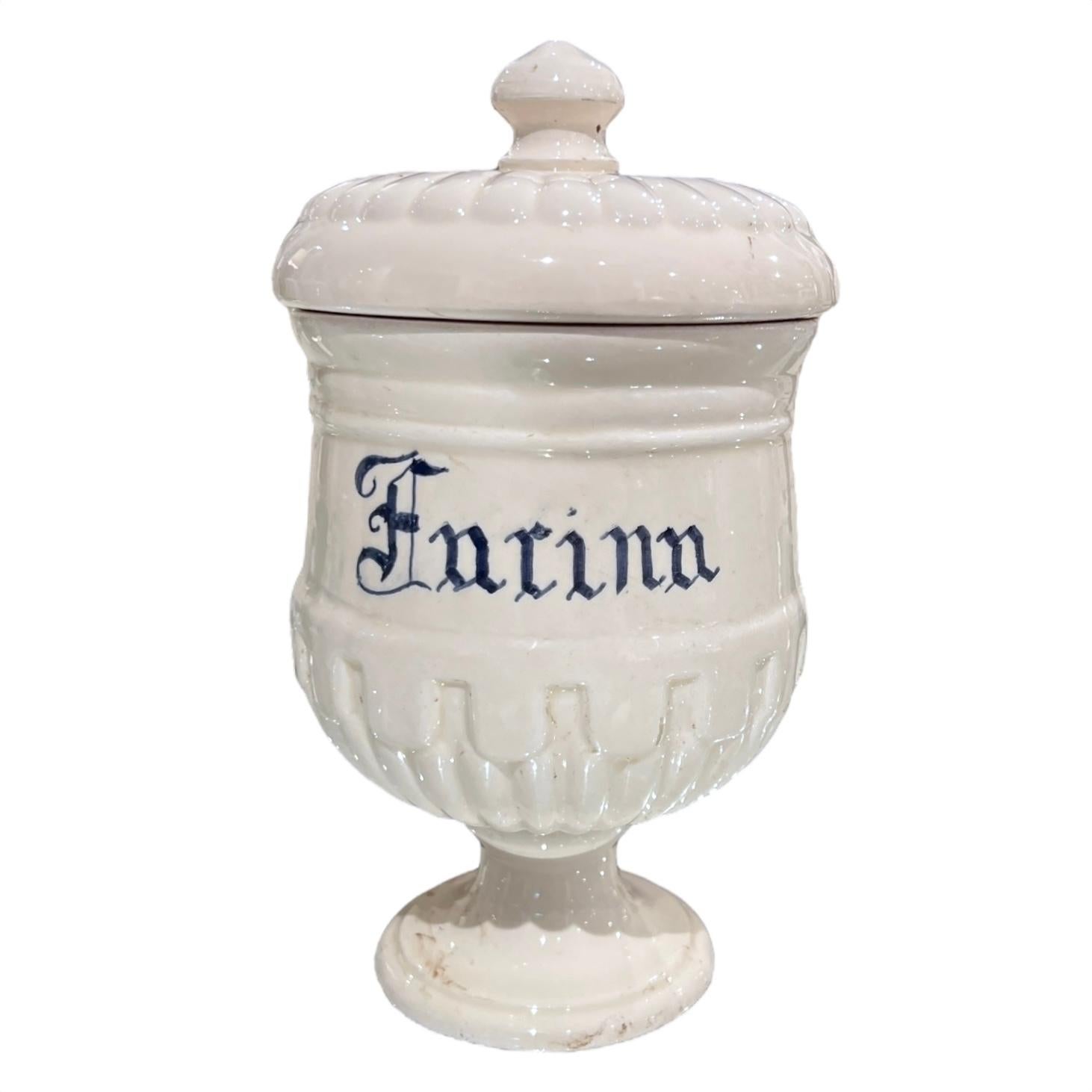 Céramique Ensemble italien ancien de 10 jarres avec couvercles en vente