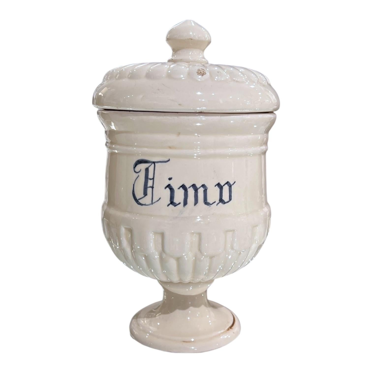 Ensemble italien ancien de 10 jarres avec couvercles en vente 2