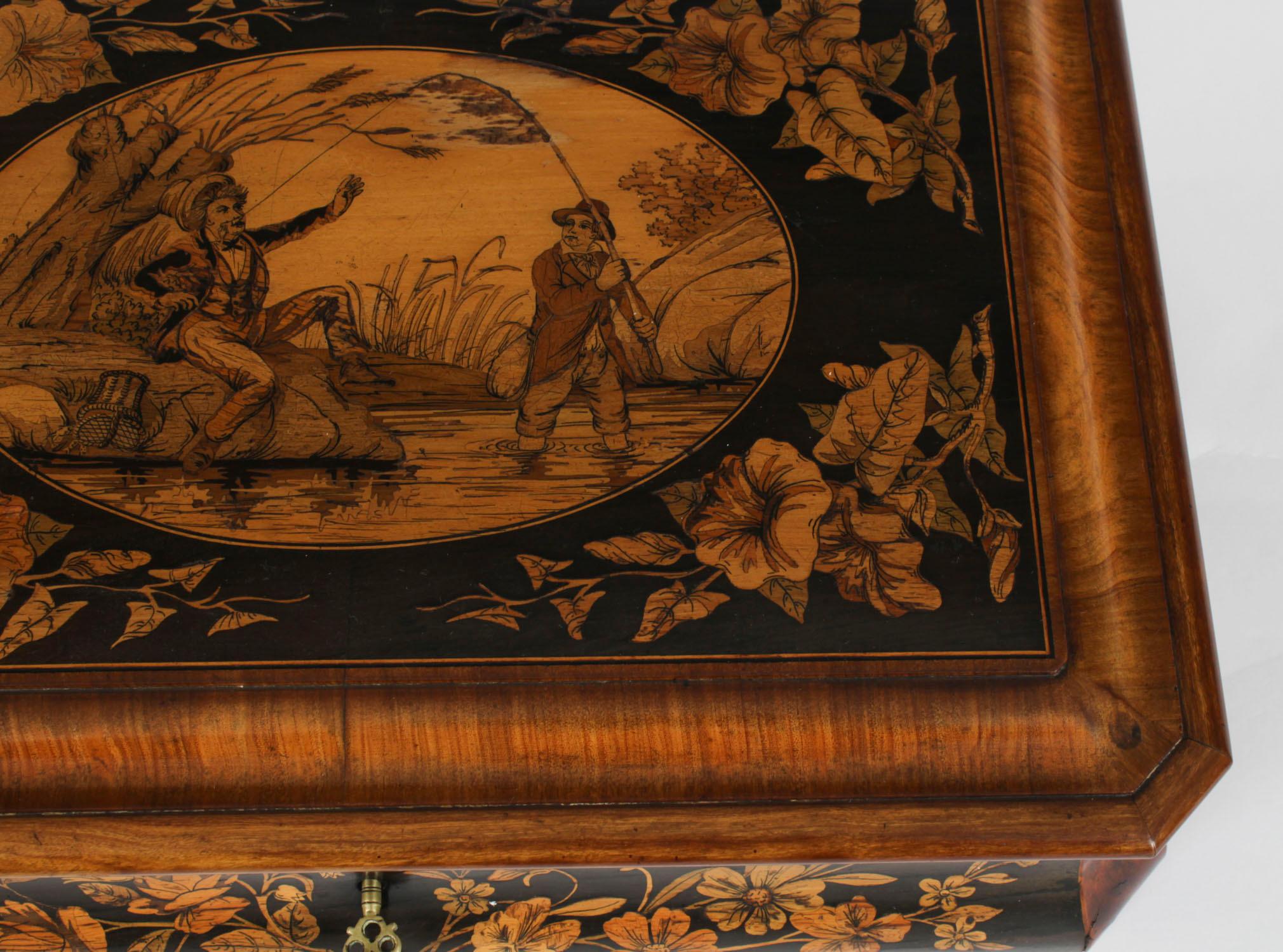 Coffret italien ancien en bois d'olivier de Sorrento du 19ème siècle en vente 1