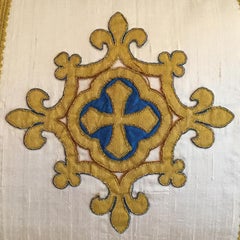 Antique Italian Stemma Pillow by Eleganza Italiana