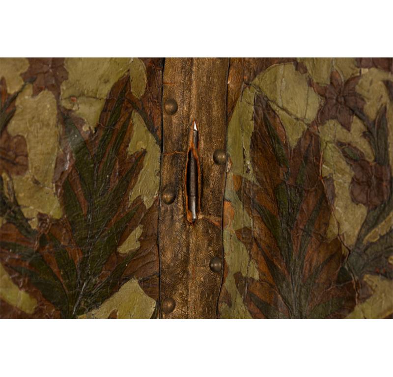 Antique Italian Tooled Leather Floral Design Four Panel Folding Screen For Sale 6