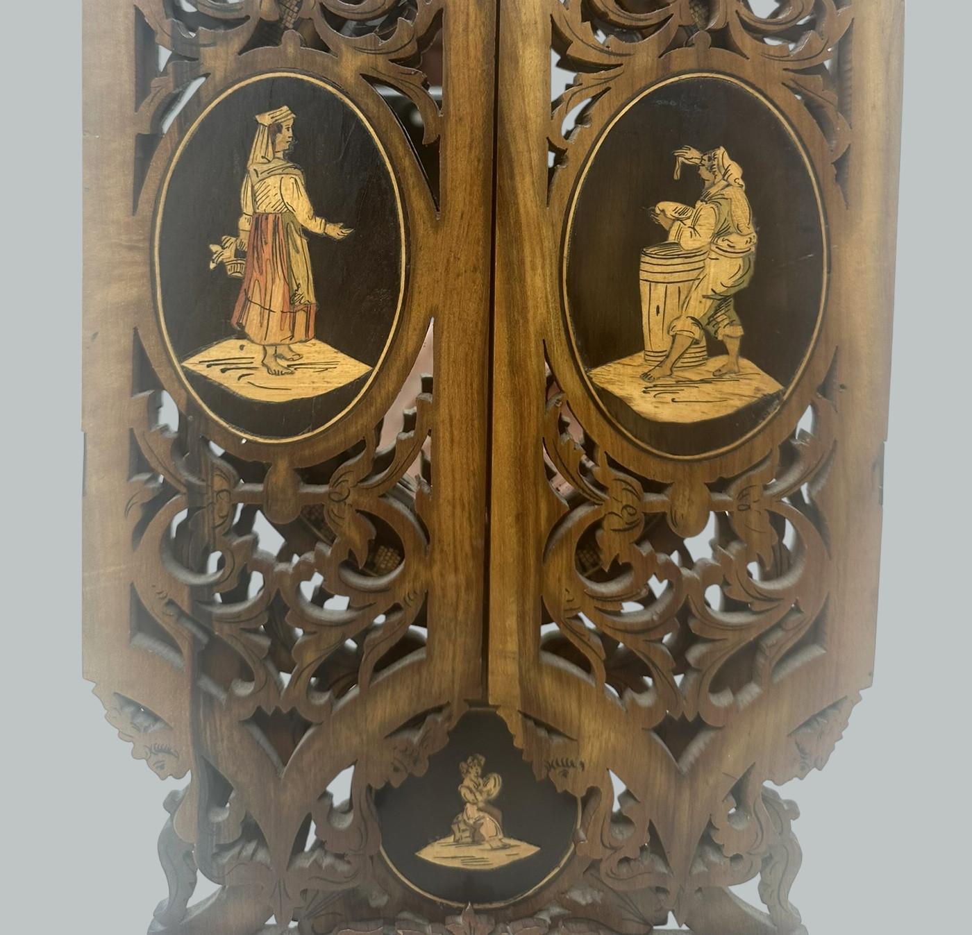 Antiguo Tríptico Italiano Sorrento Ware Nogal Muleta Espejo Plegable Ovalado 19th Ct Caoba en venta