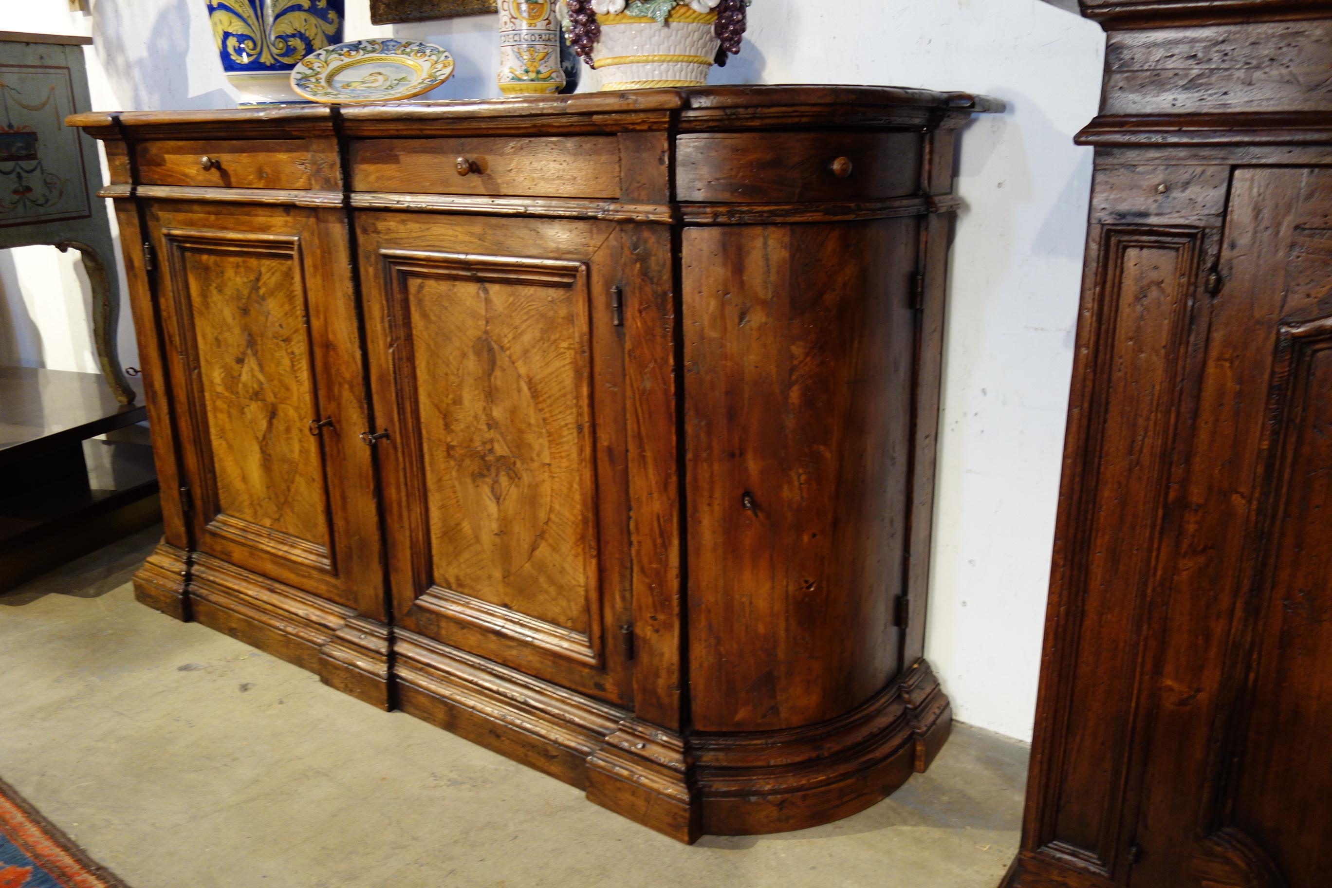 Baroque 18th Century Style Italian Bombata Radica Old Walnut Burl Credenza (custom) For Sale