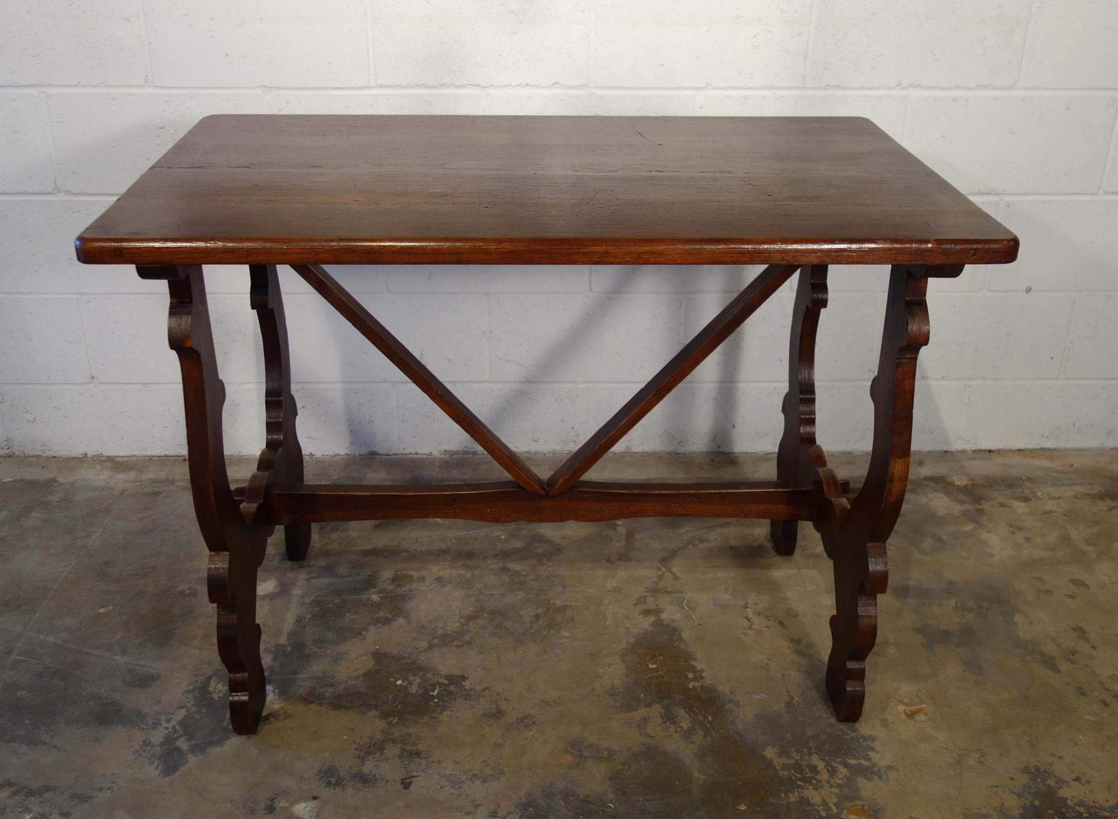 Antique Italian Tuscan Renaissance Refectory Style Hand Crafted Oak Farm Table For Sale 9