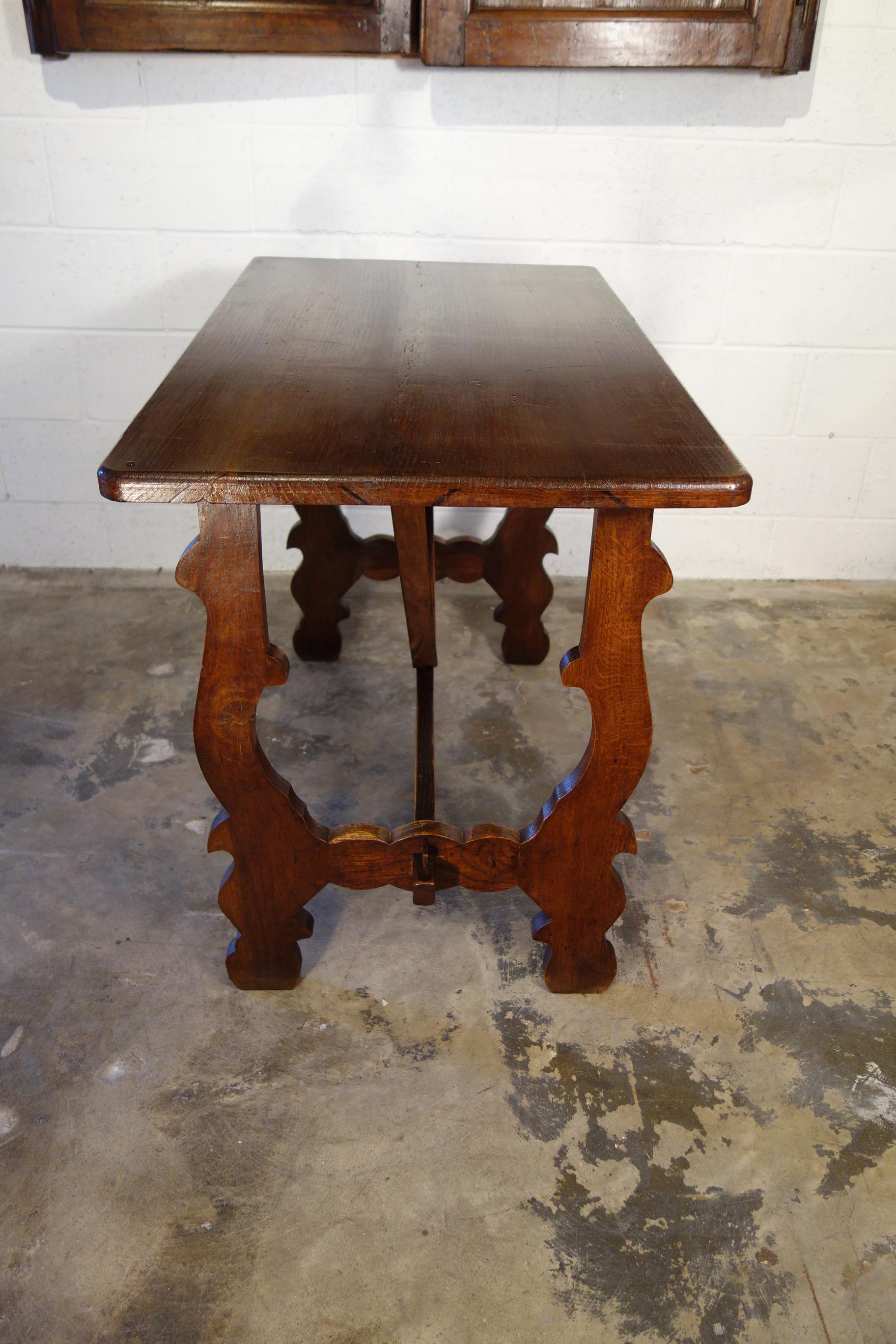 Antique Italian Tuscan Renaissance Refectory Style Hand Crafted Oak Farm Table For Sale 1