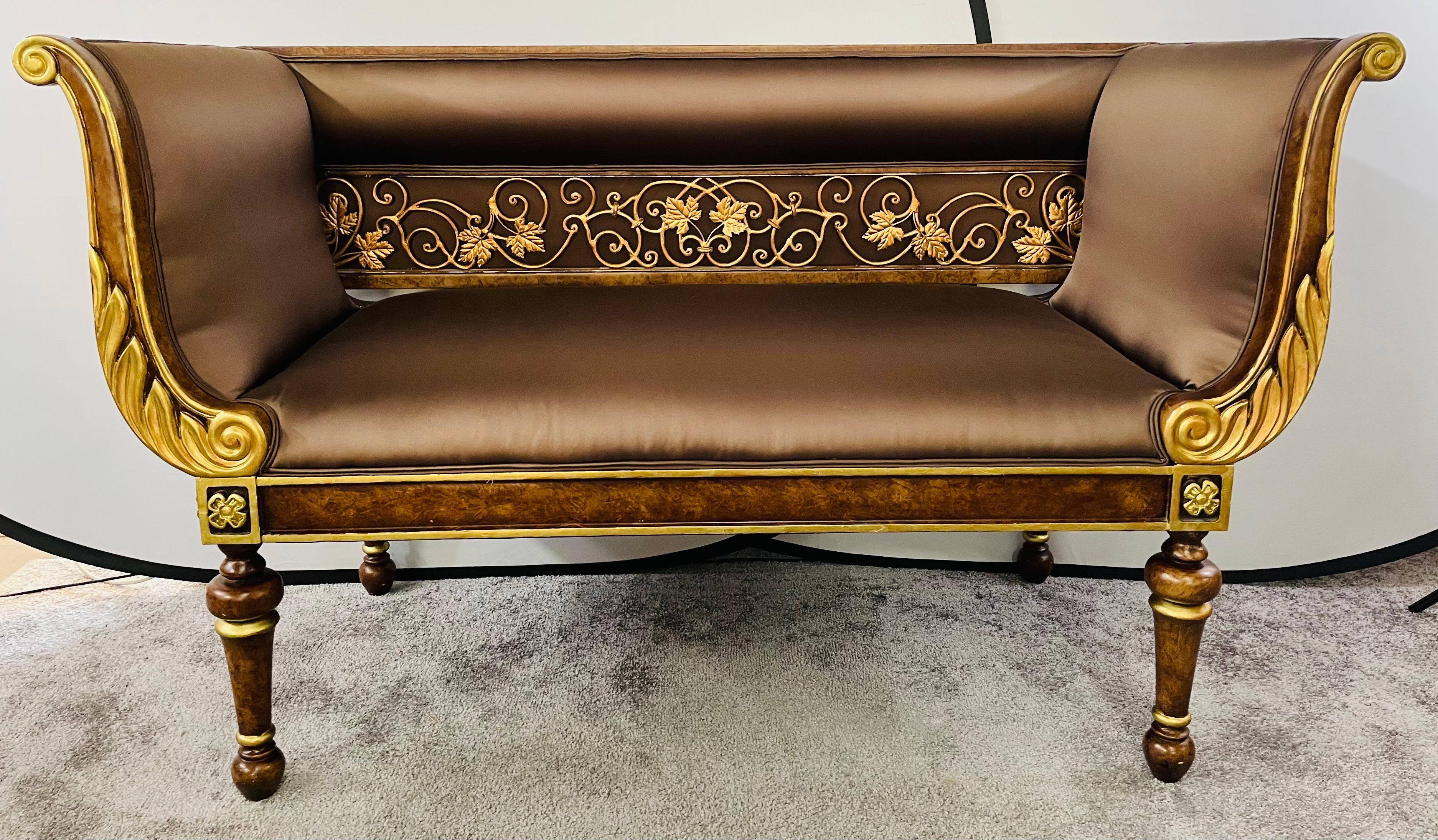 Antique Italian Venetian Burl Wood and Gilt Loveseat, Settee or Canapé In Good Condition For Sale In Plainview, NY