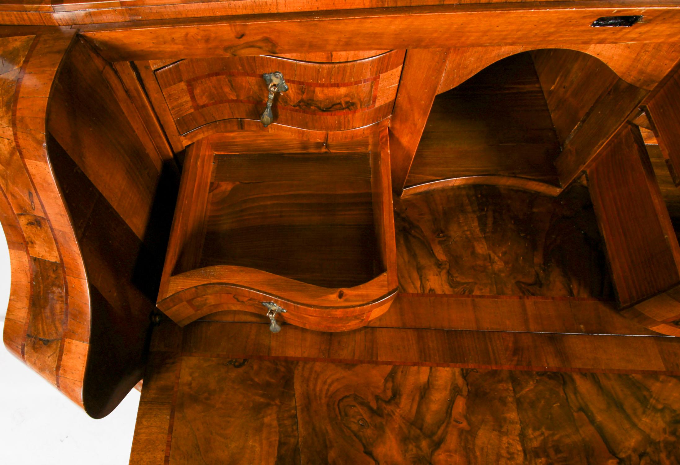 Antique Italian Venetian Burr Walnut Bureau Bookcase 19th Century For Sale 10