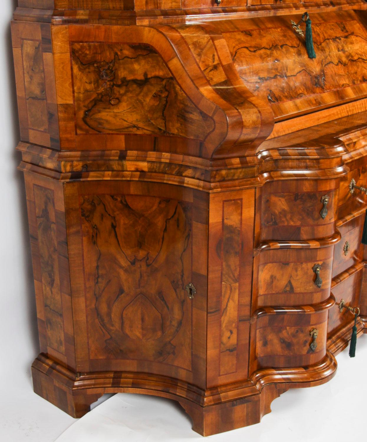 Antique Italian Venetian Burr Walnut Bureau Bookcase 19th Century For Sale 13