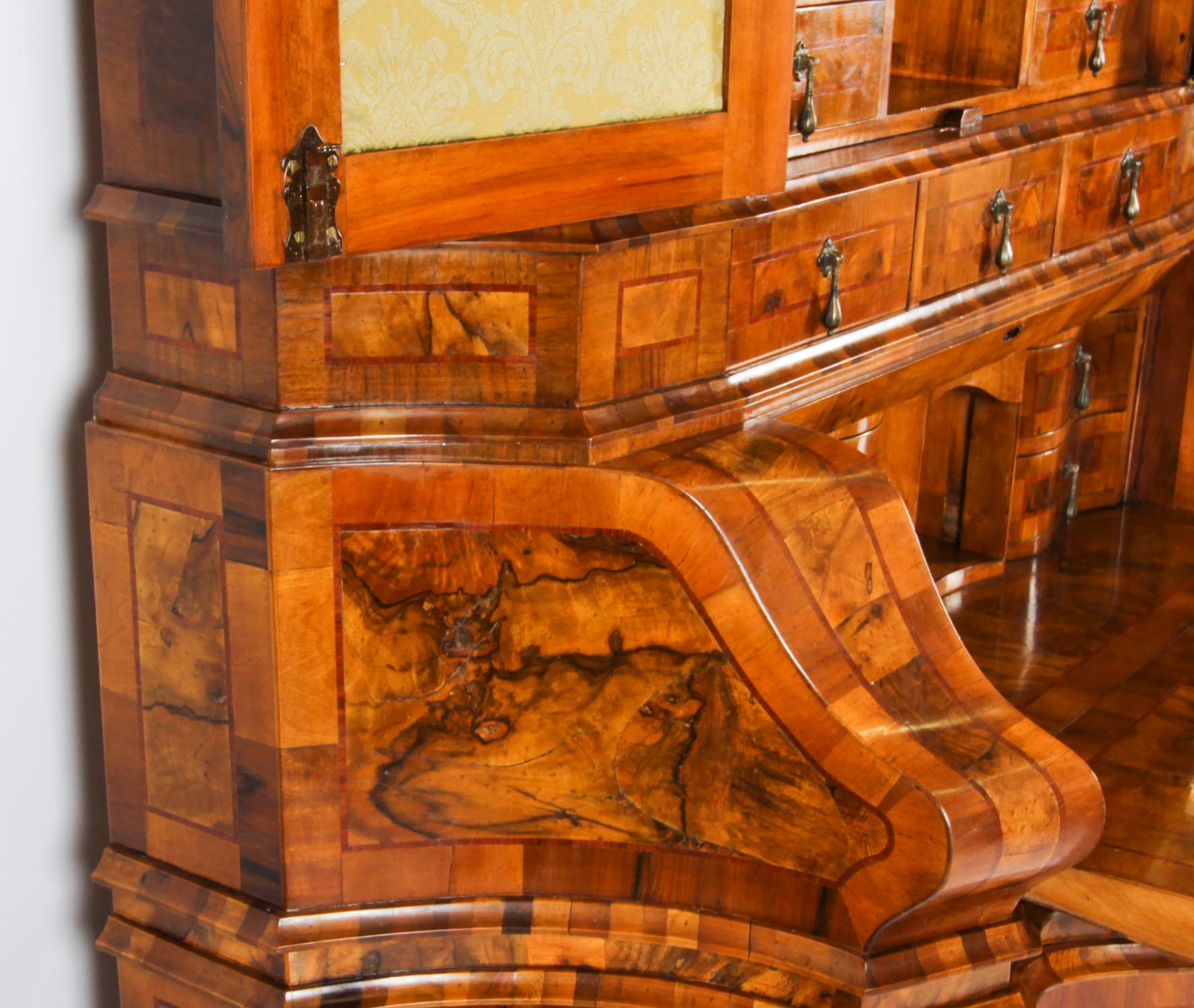 Antique Italian Venetian Burr Walnut Bureau Bookcase 19th Century For Sale 15