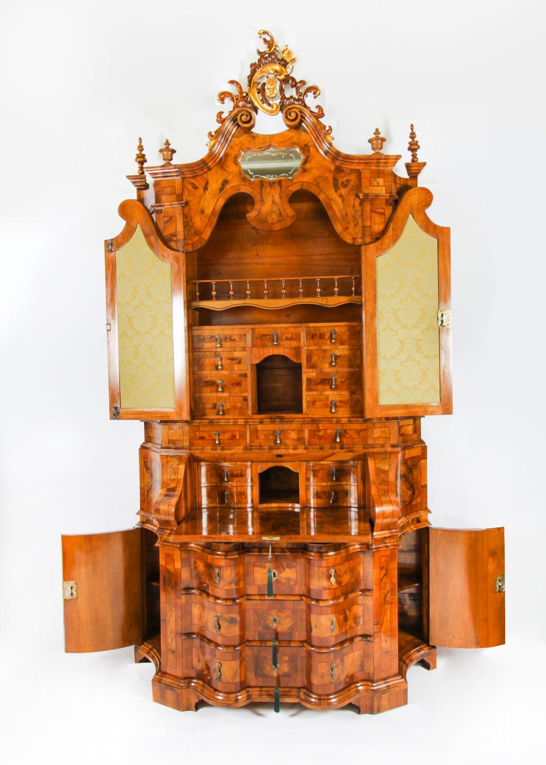 Antique Italian Venetian Burr Walnut Bureau Bookcase 19th Century In Good Condition For Sale In London, GB