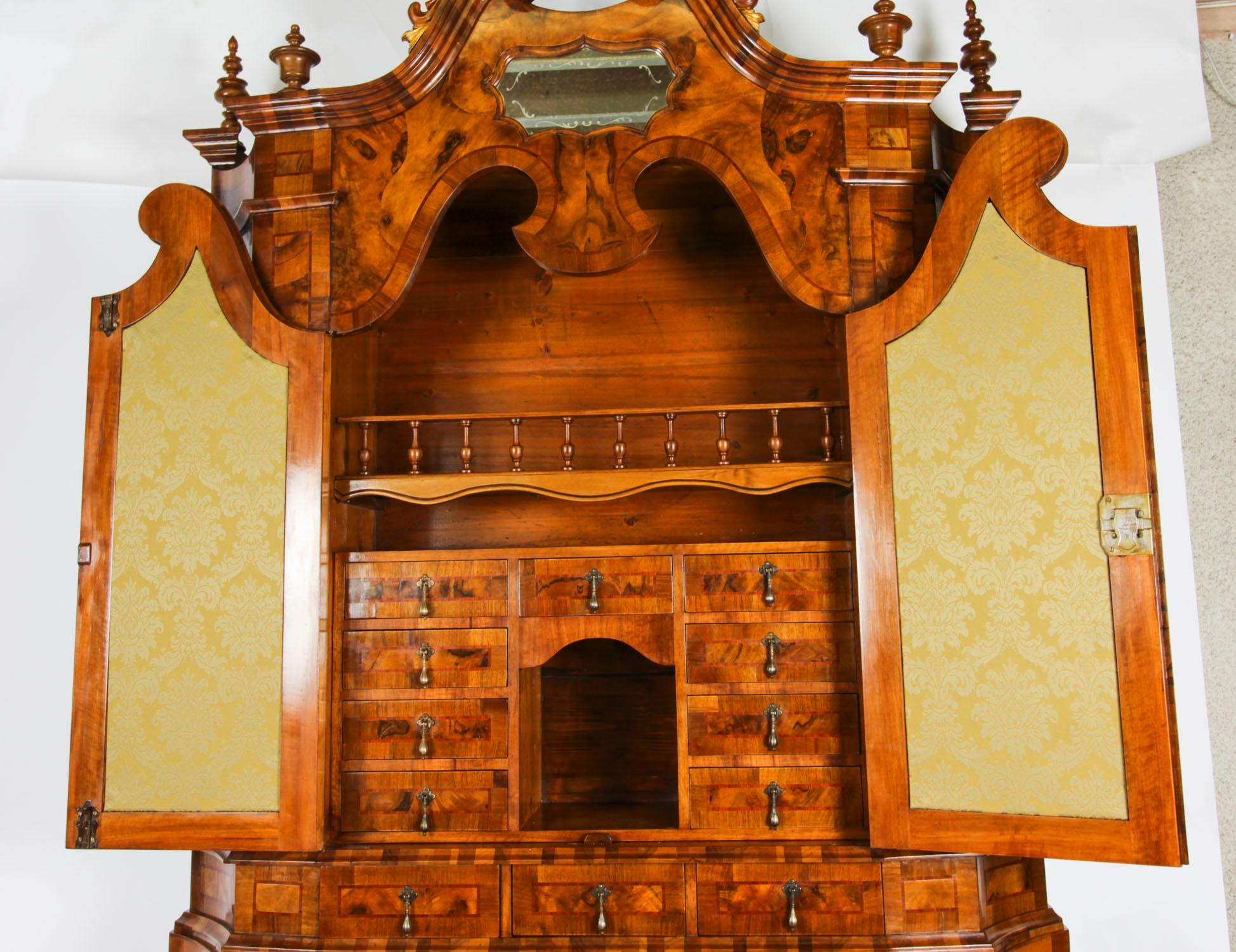 Late 19th Century Antique Italian Venetian Burr Walnut Bureau Bookcase 19th Century For Sale