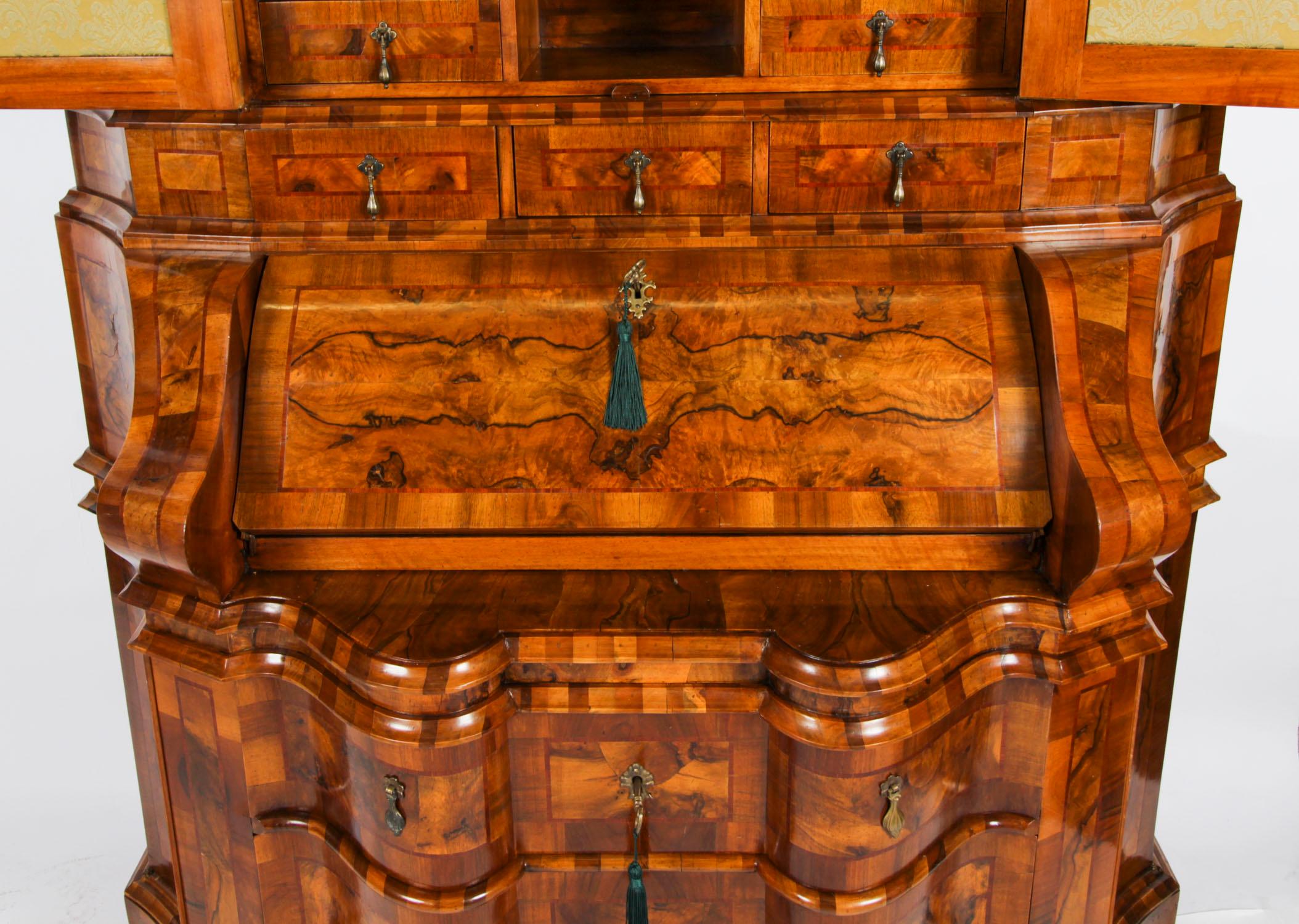 Antique Italian Venetian Burr Walnut Bureau Bookcase 19th Century For Sale 4