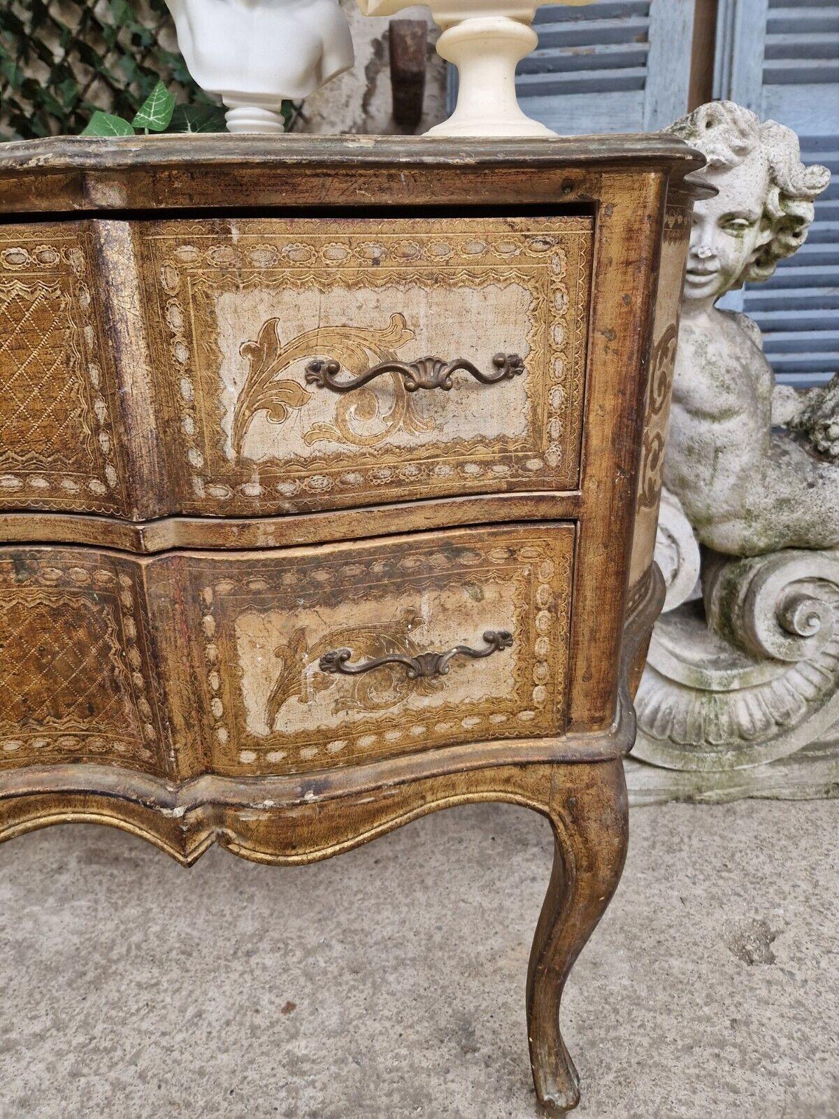Antique Italian Venetian Dresser Chest of Drawers in Louis XV Style 6