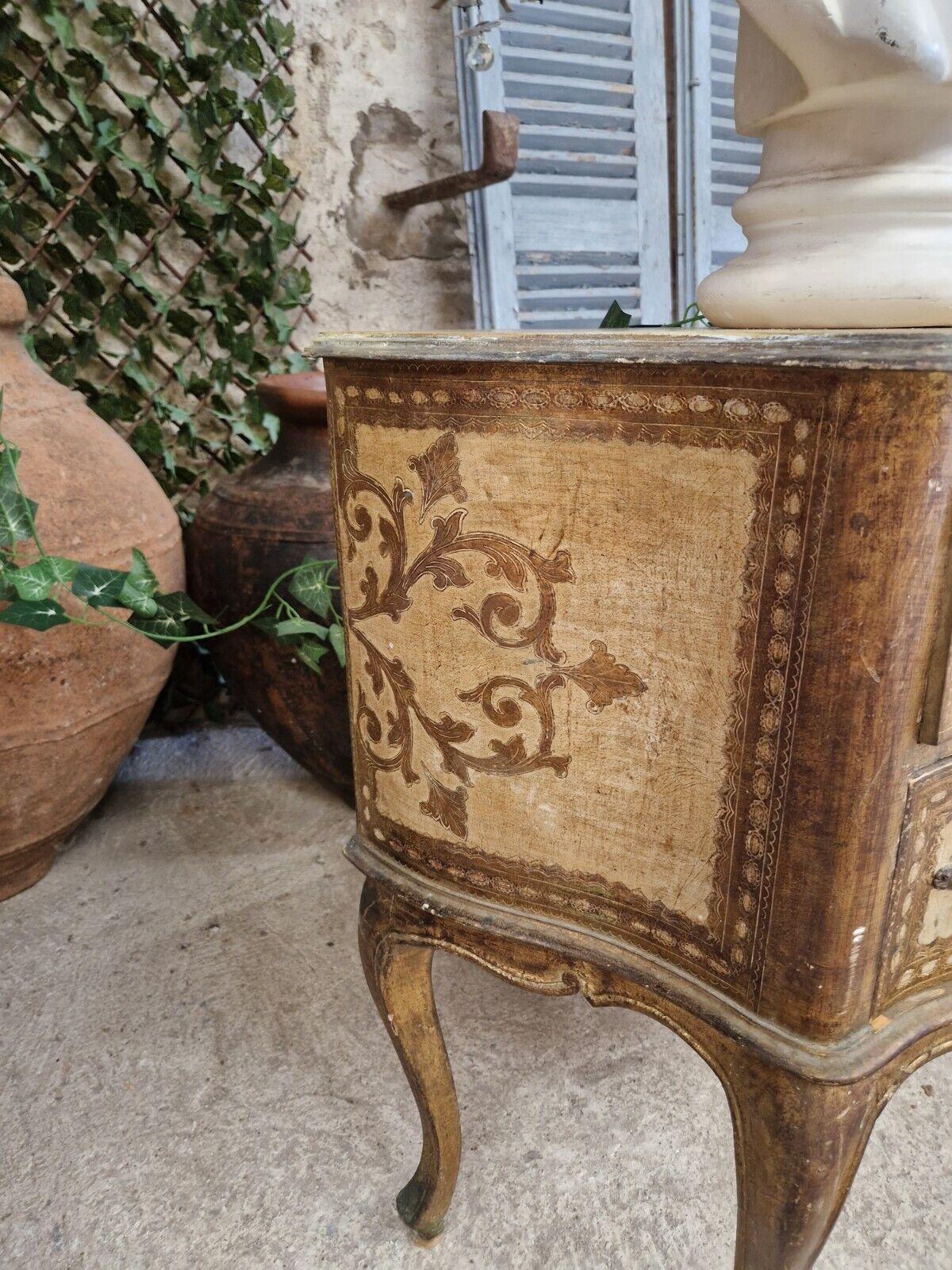 Antique Italian Venetian Dresser Chest of Drawers in Louis XV Style 1
