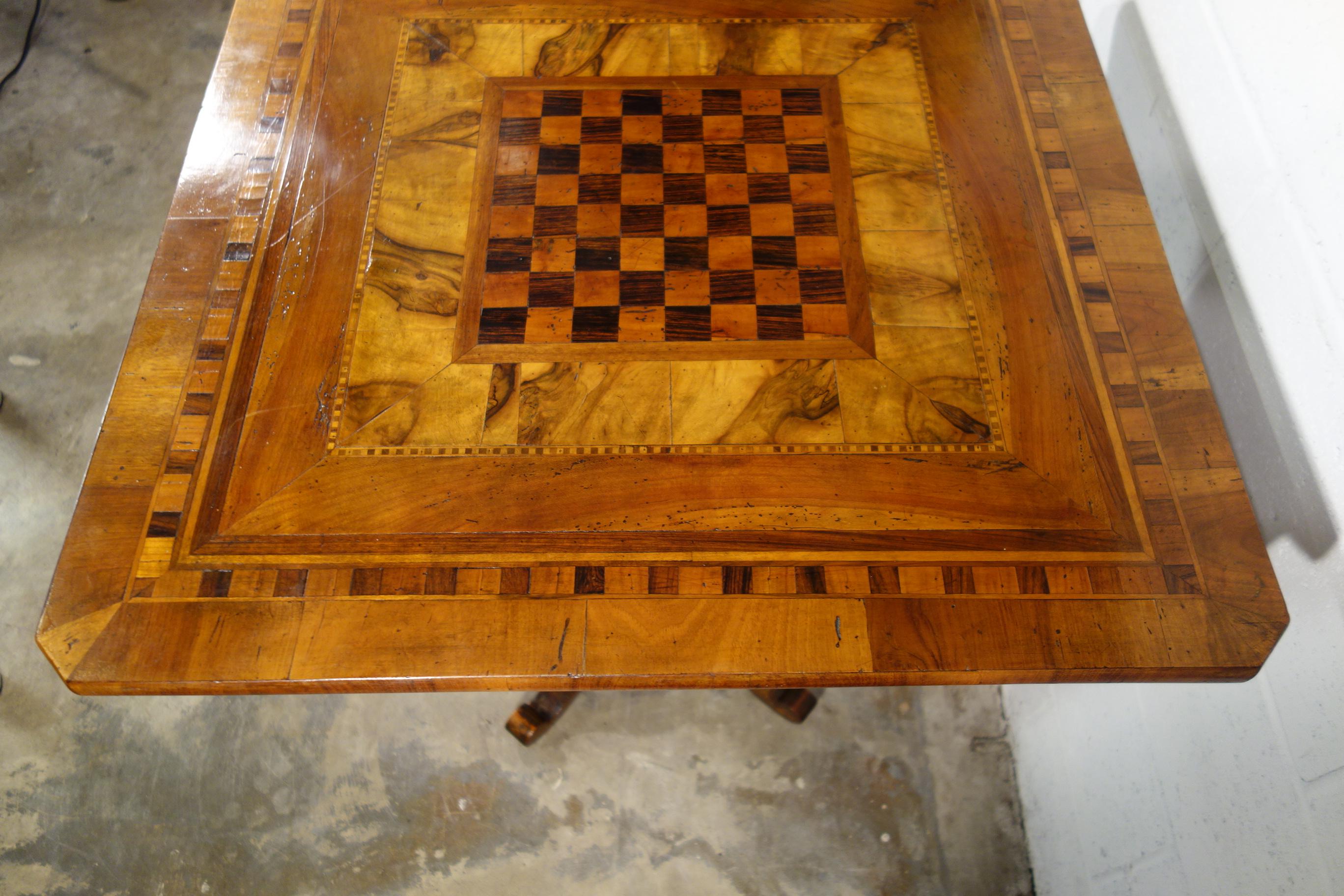 19th Century Italian Venetian Louis XVI Walnut Burl Inlaid Veneer Game Table 8